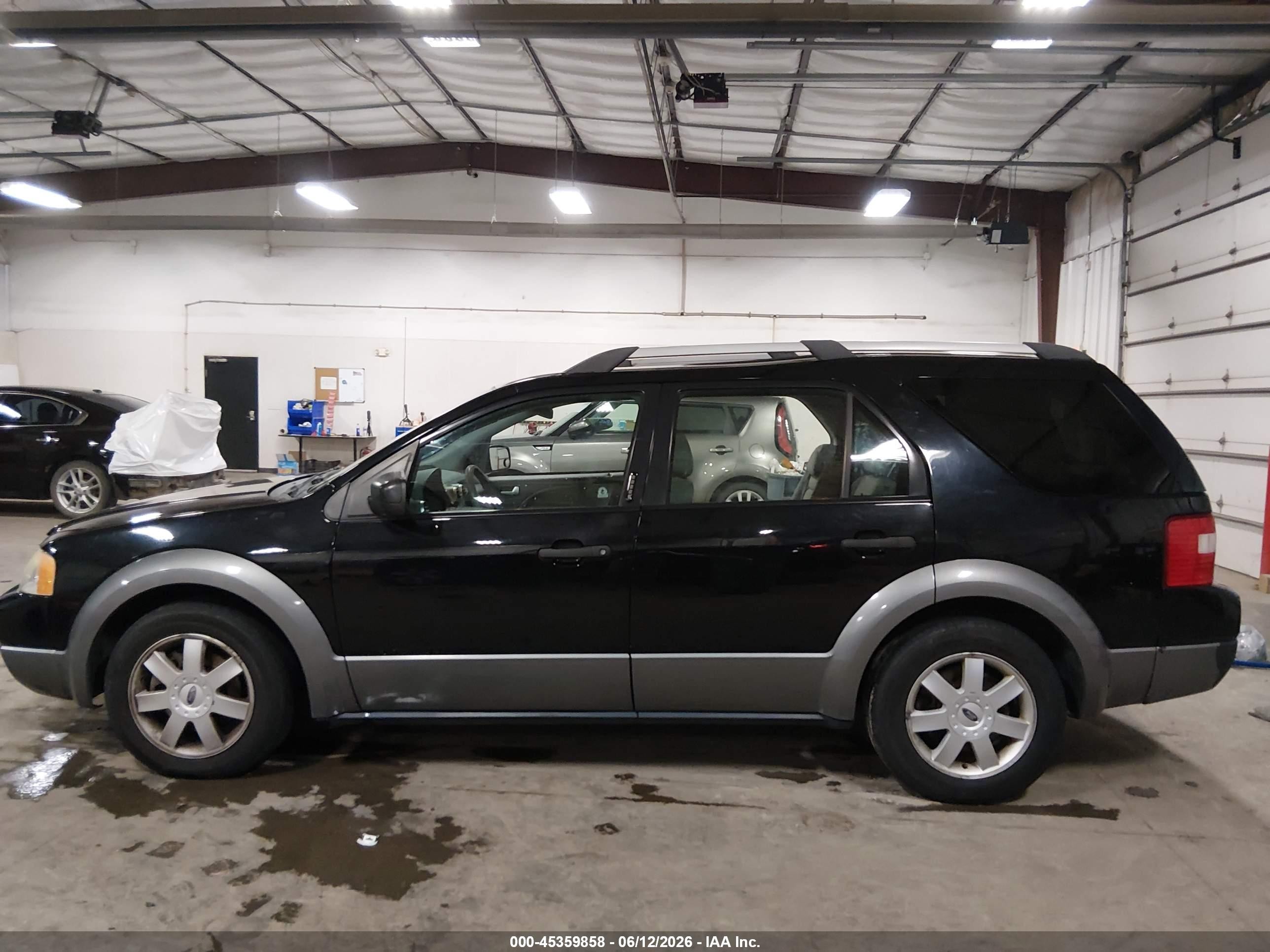 2005 Ford Freestyle Se Black vin: 1FMZK04115GA65633