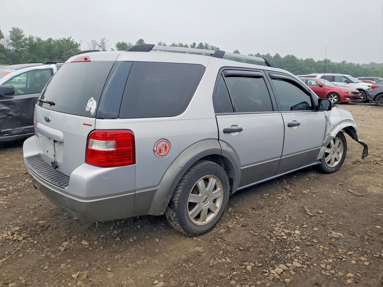2005 Ford Freestyle Se Silver vin: 1FMZK04165GA36404