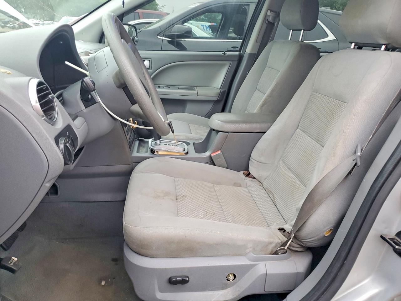 2005 Ford Freestyle Se Silver vin: 1FMZK04165GA36404