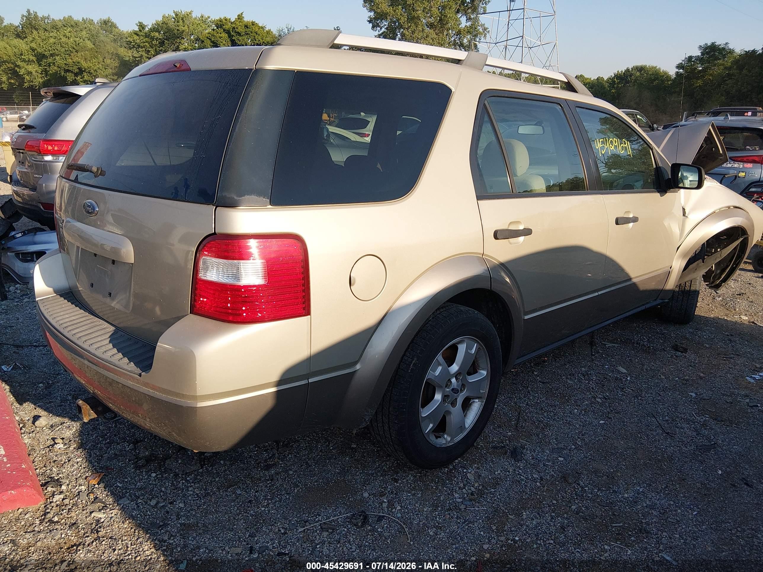 2005 Ford Freestyle Se Gold vin: 1FMZK04175GA22883