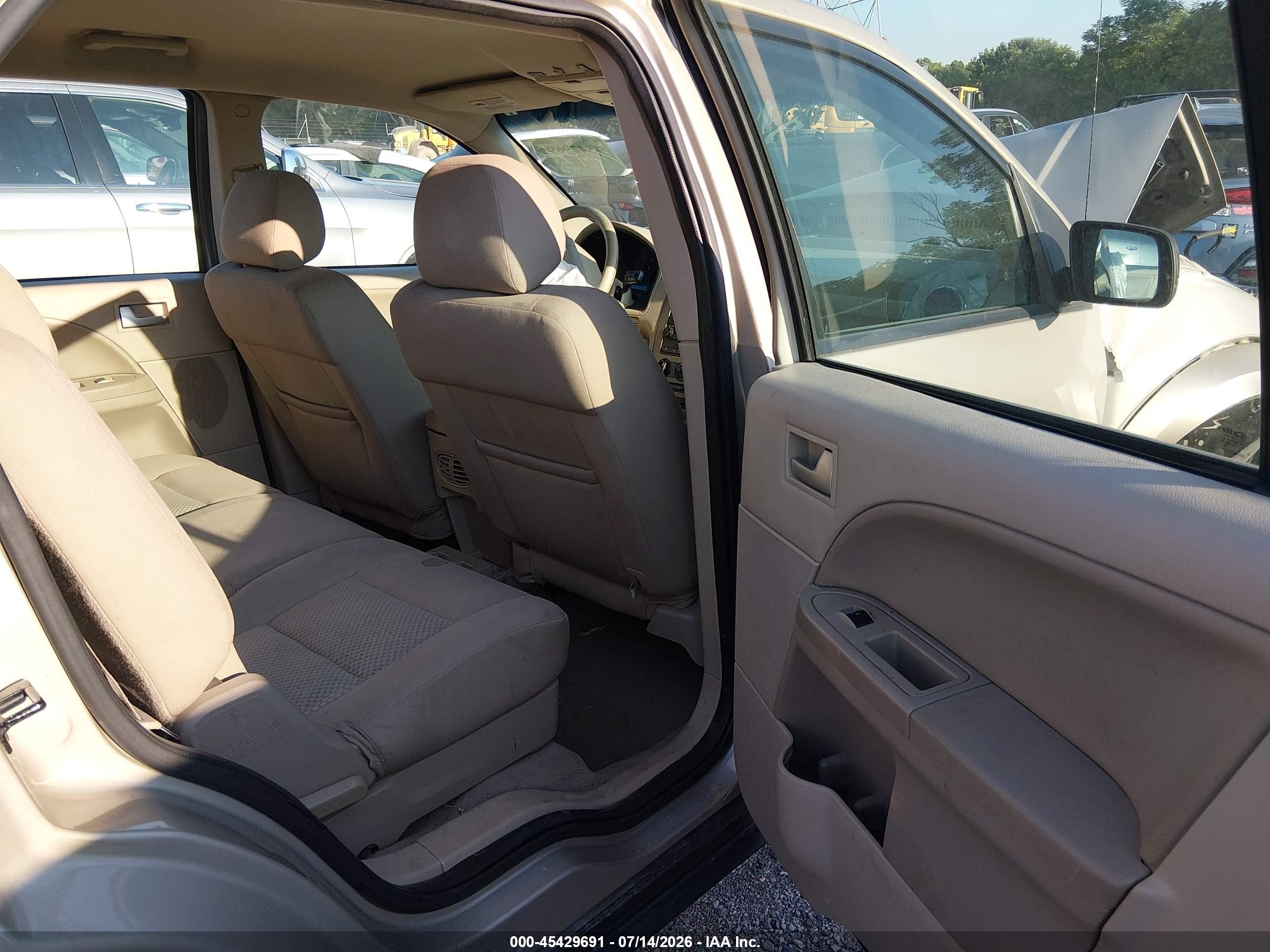2005 Ford Freestyle Se Gold vin: 1FMZK04175GA22883