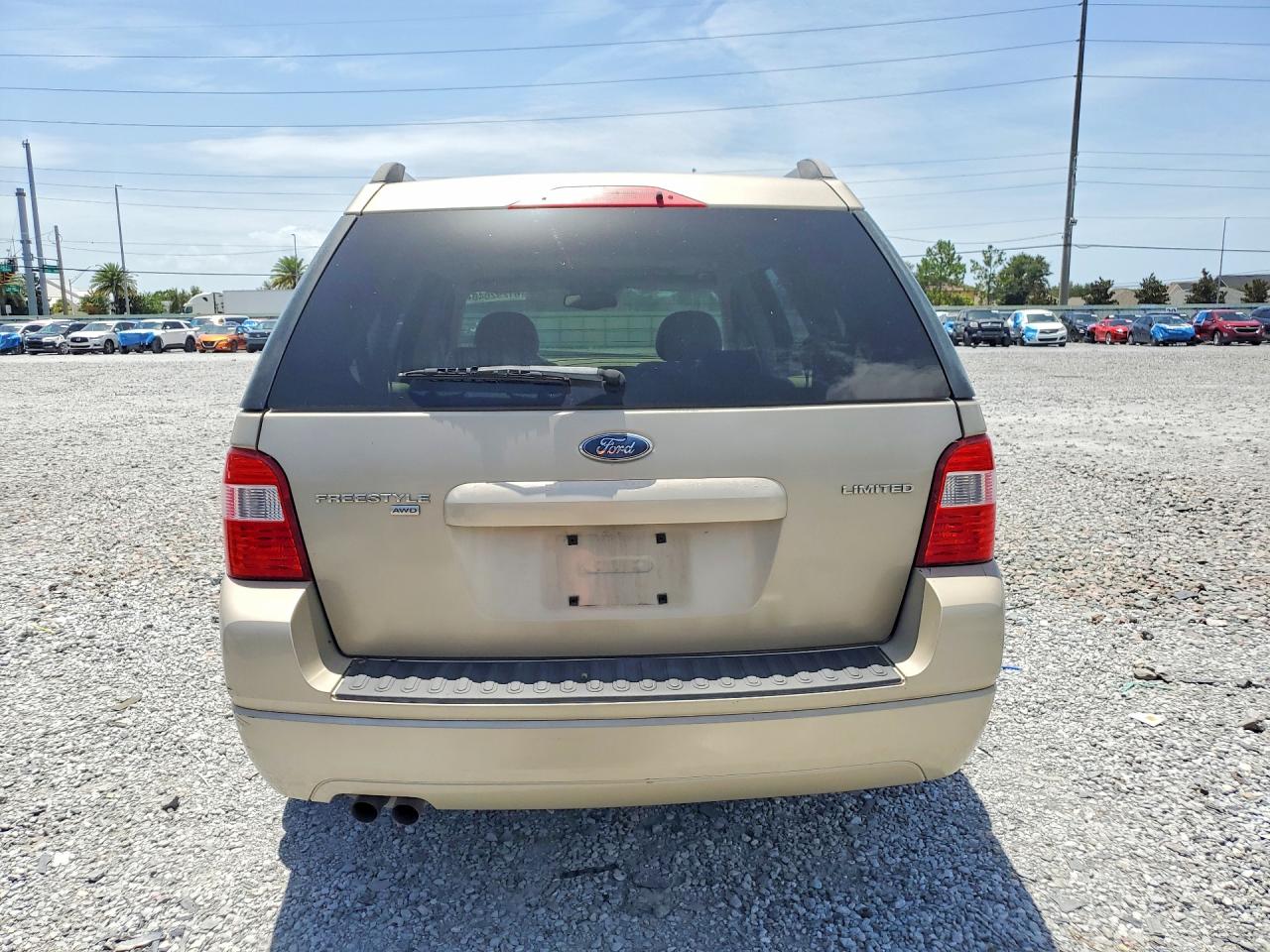 2005 Ford Freestyle Limited Gold vin: 1FMZK06165GA60151