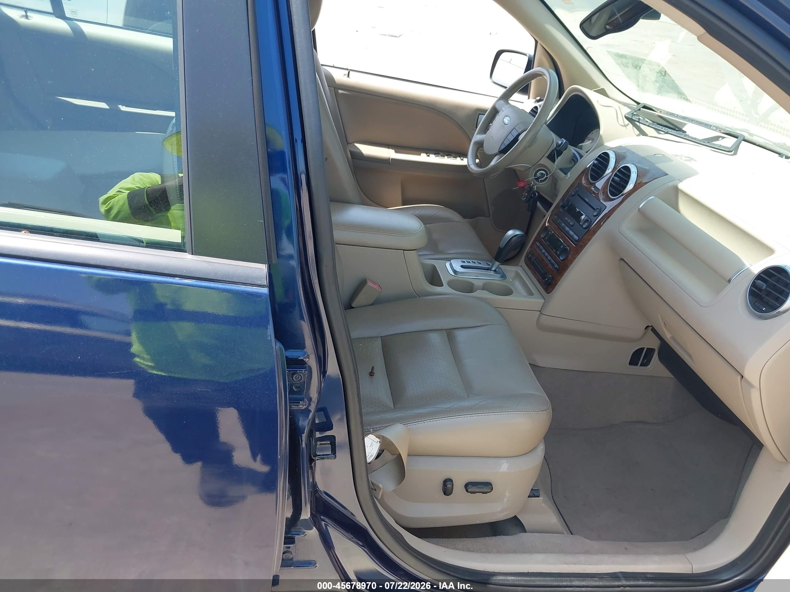 2005 Ford Freestyle Limited Blue vin: 1FMZK06185GA29340