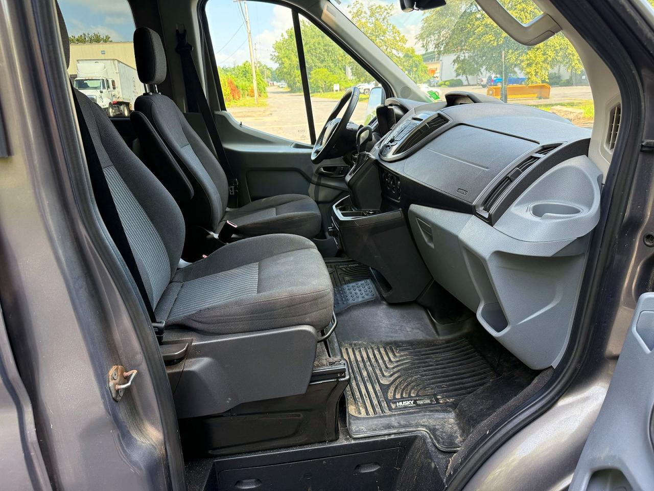 2015 Ford Transit T-150 Charcoal vin: 1FMZK1CG6FKB18322