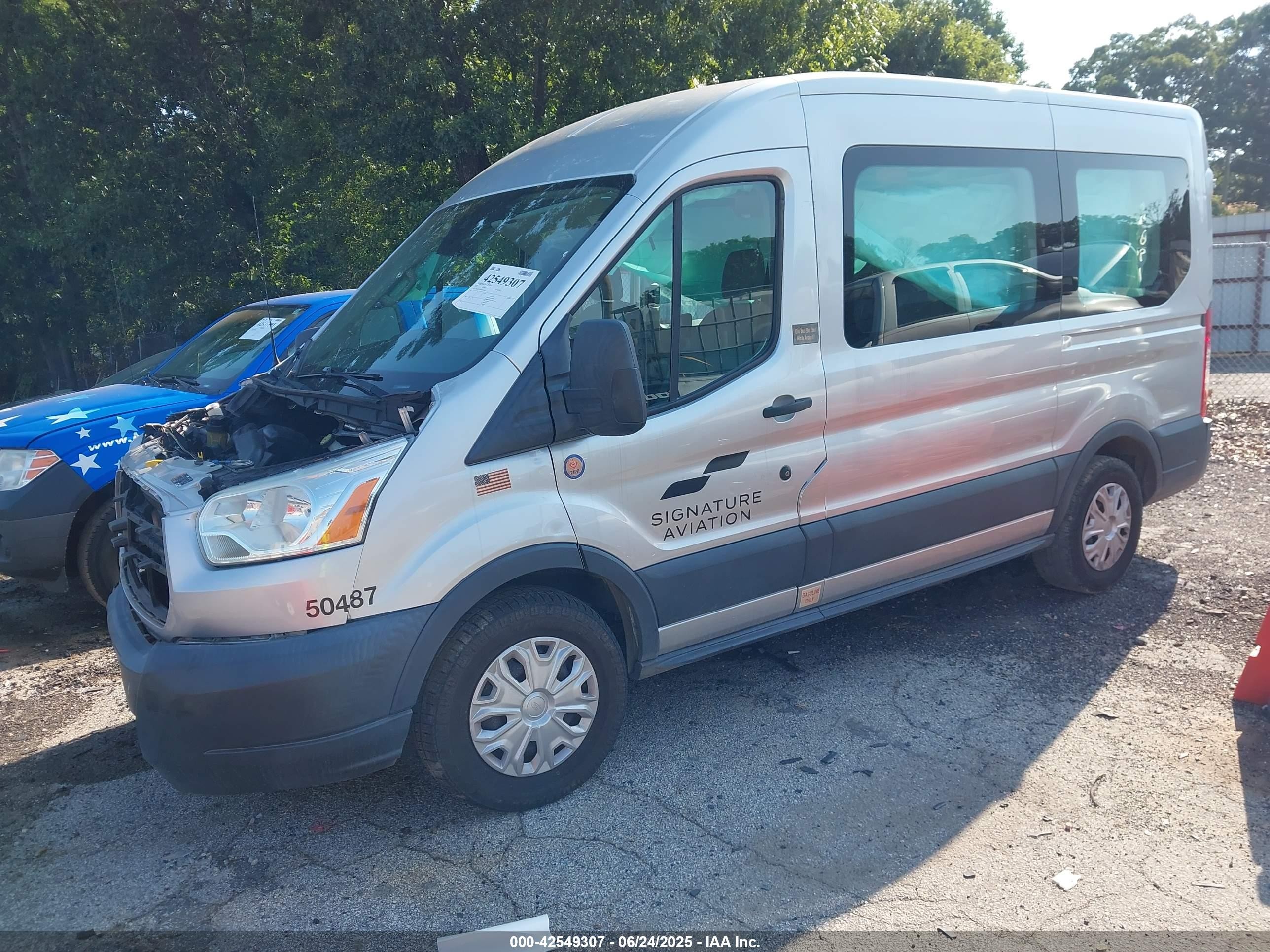 2017 Ford Transit-150 Xlt Silver vin: 1FMZK1CM0HKB50840