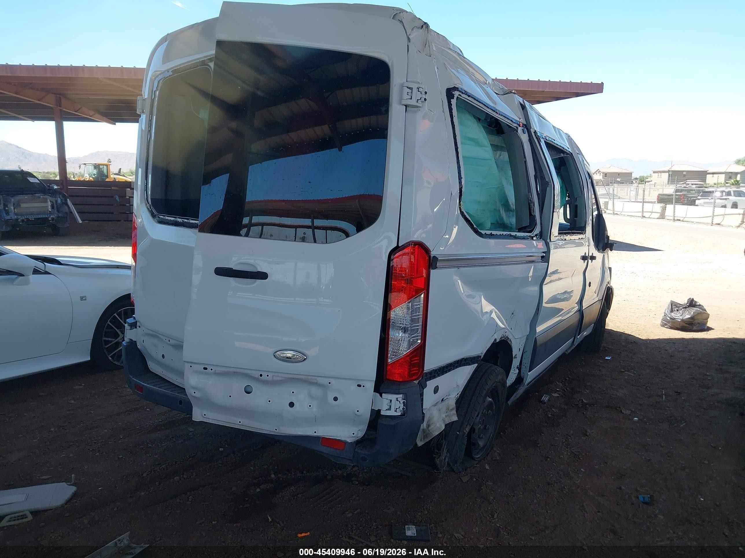 2015 Ford Transit-150 Xlt Белый vin: 1FMZK1CM3FKA28471
