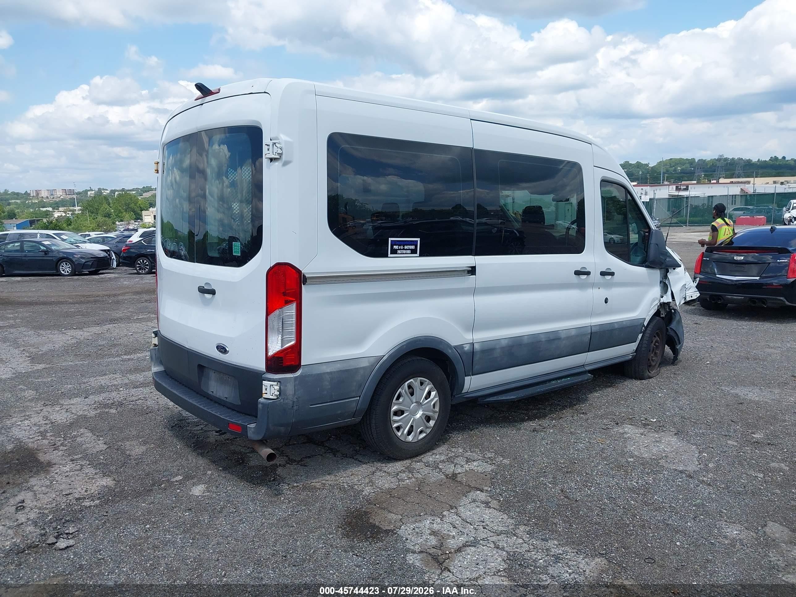2015 Ford Transit-150 Xl White vin: 1FMZK1CM6FKB33134
