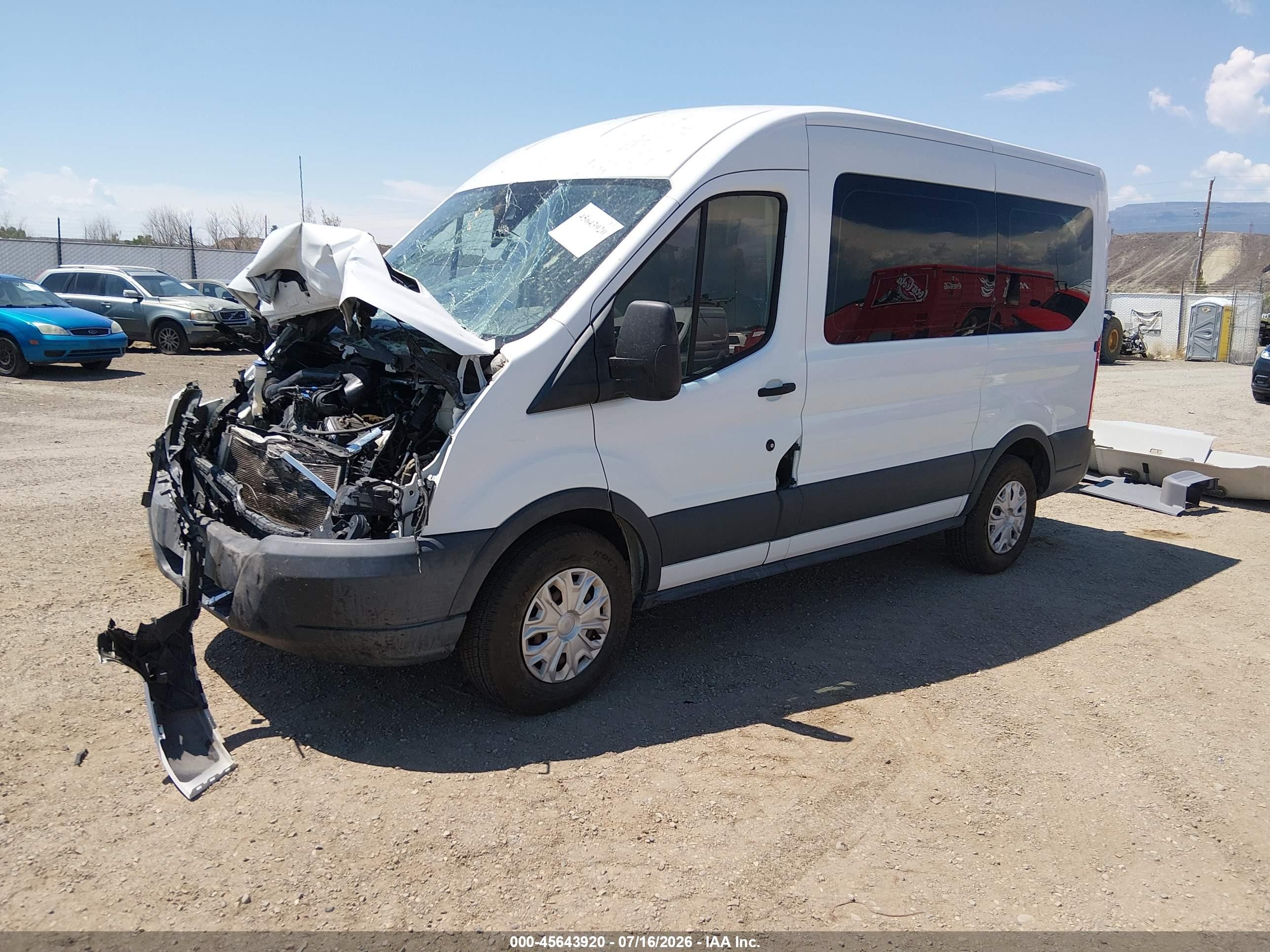 2015 Ford Transit-150 Xlt White vin: 1FMZK1CM9FKB22533