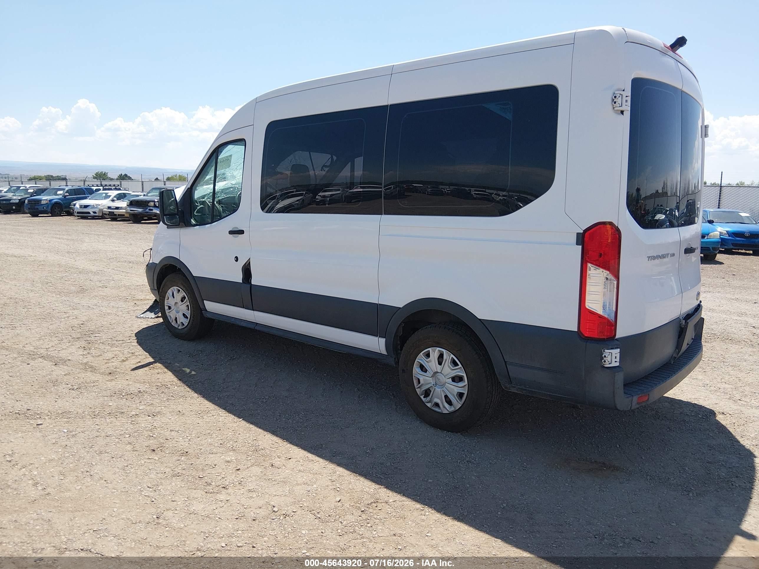 2015 Ford Transit-150 Xlt White vin: 1FMZK1CM9FKB22533