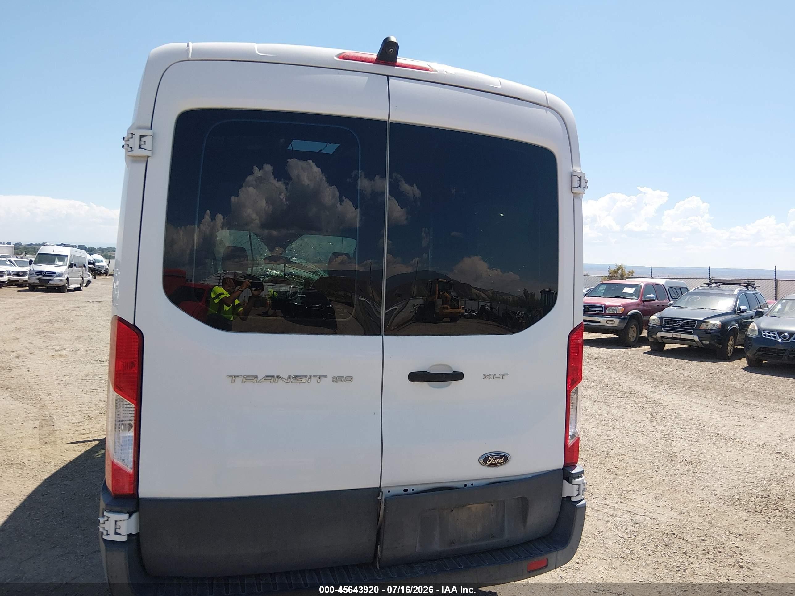 2015 Ford Transit-150 Xlt White vin: 1FMZK1CM9FKB22533