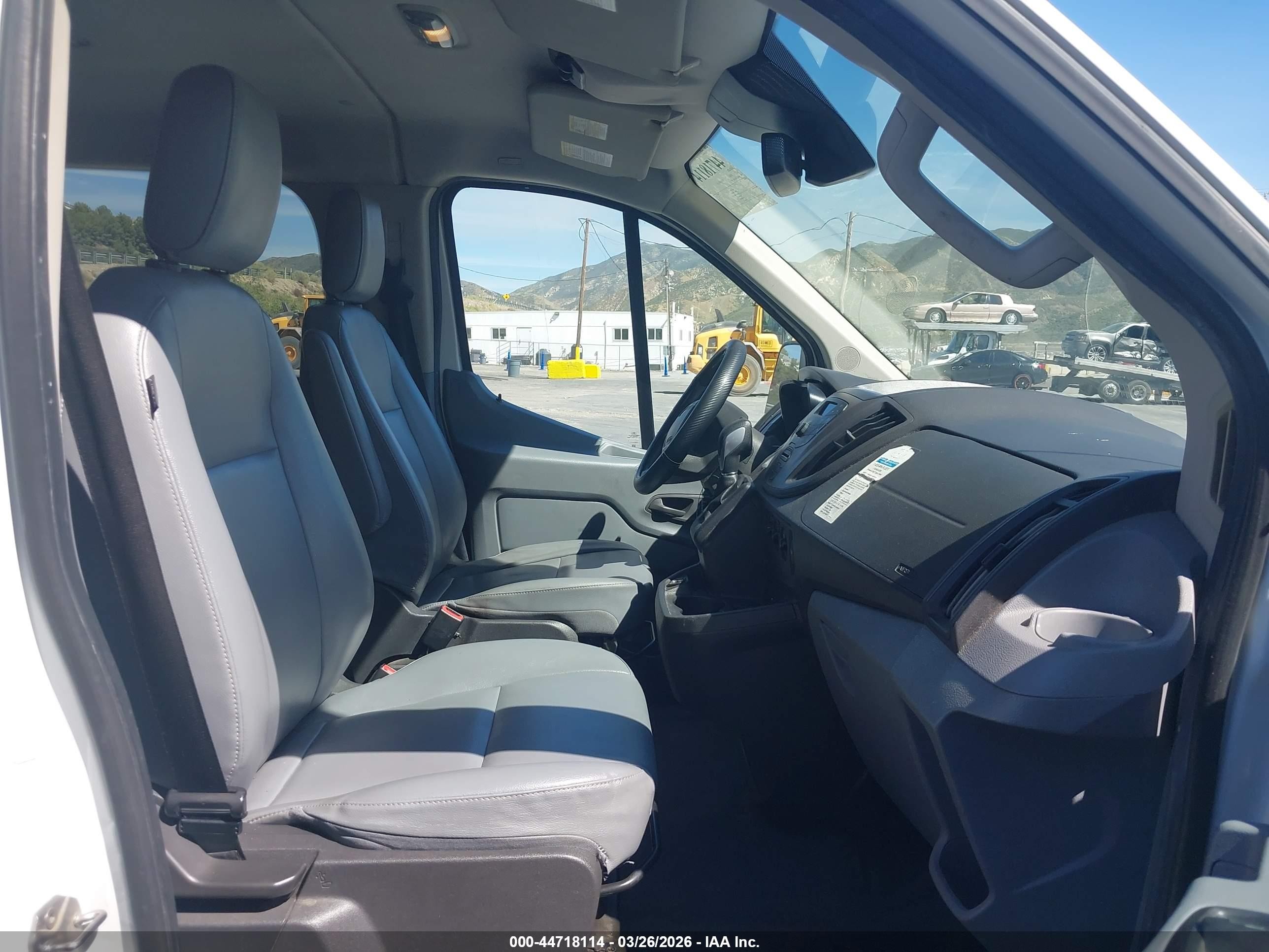 2017 Ford Transit-150 Xl White vin: 1FMZK1YM6HKA55546