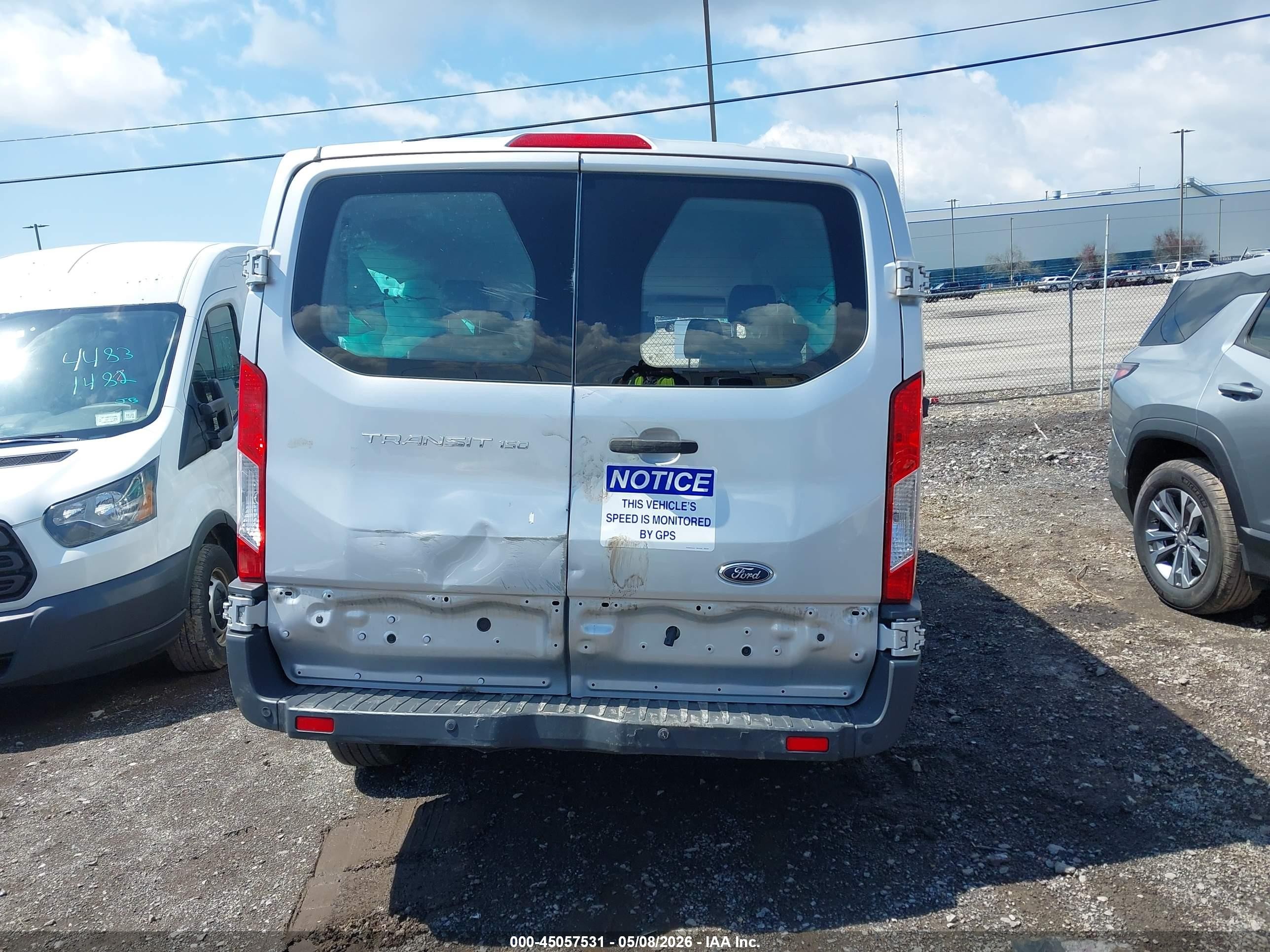 2017 Ford Transit-150 Xl Silver vin: 1FMZK1YM6HKA75604