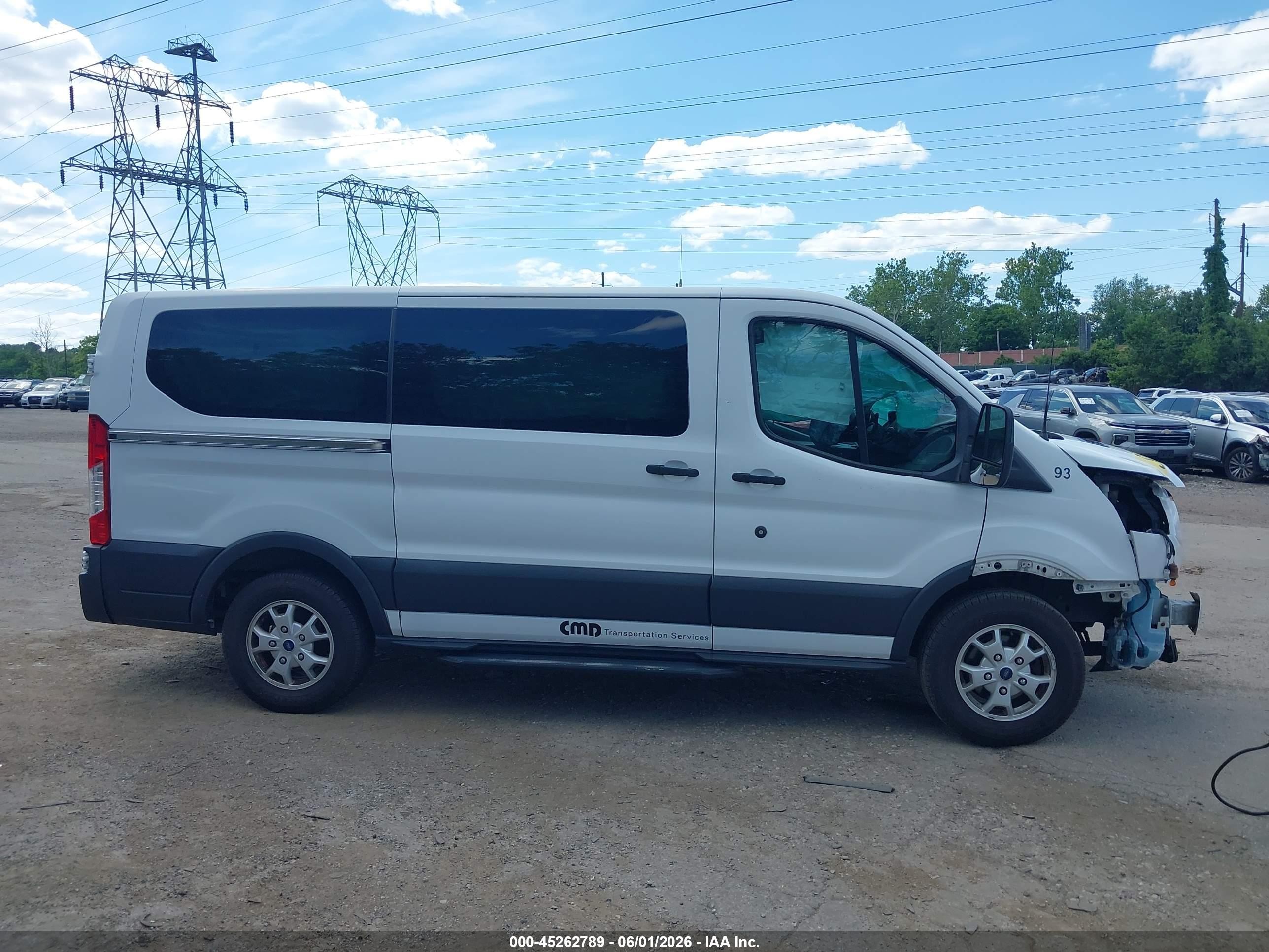 2015 Ford Transit-150 Xlt White vin: 1FMZK1YM8FKA97679