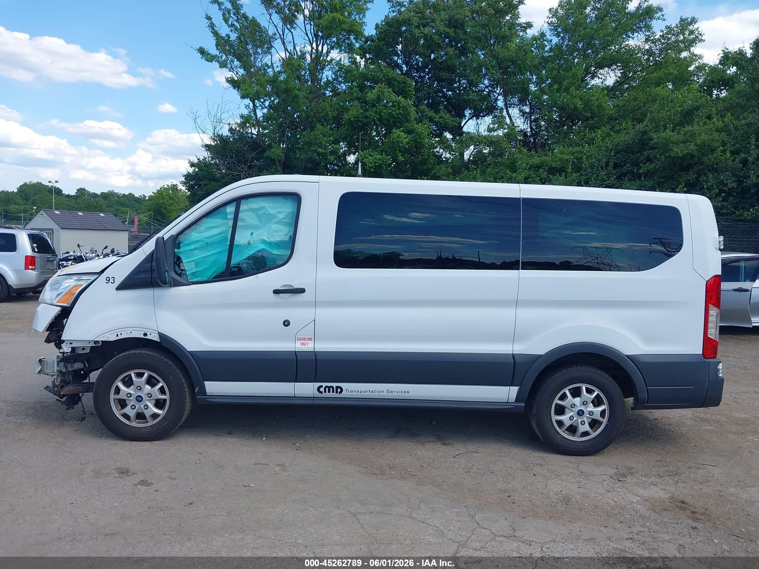 2015 Ford Transit-150 Xlt White vin: 1FMZK1YM8FKA97679