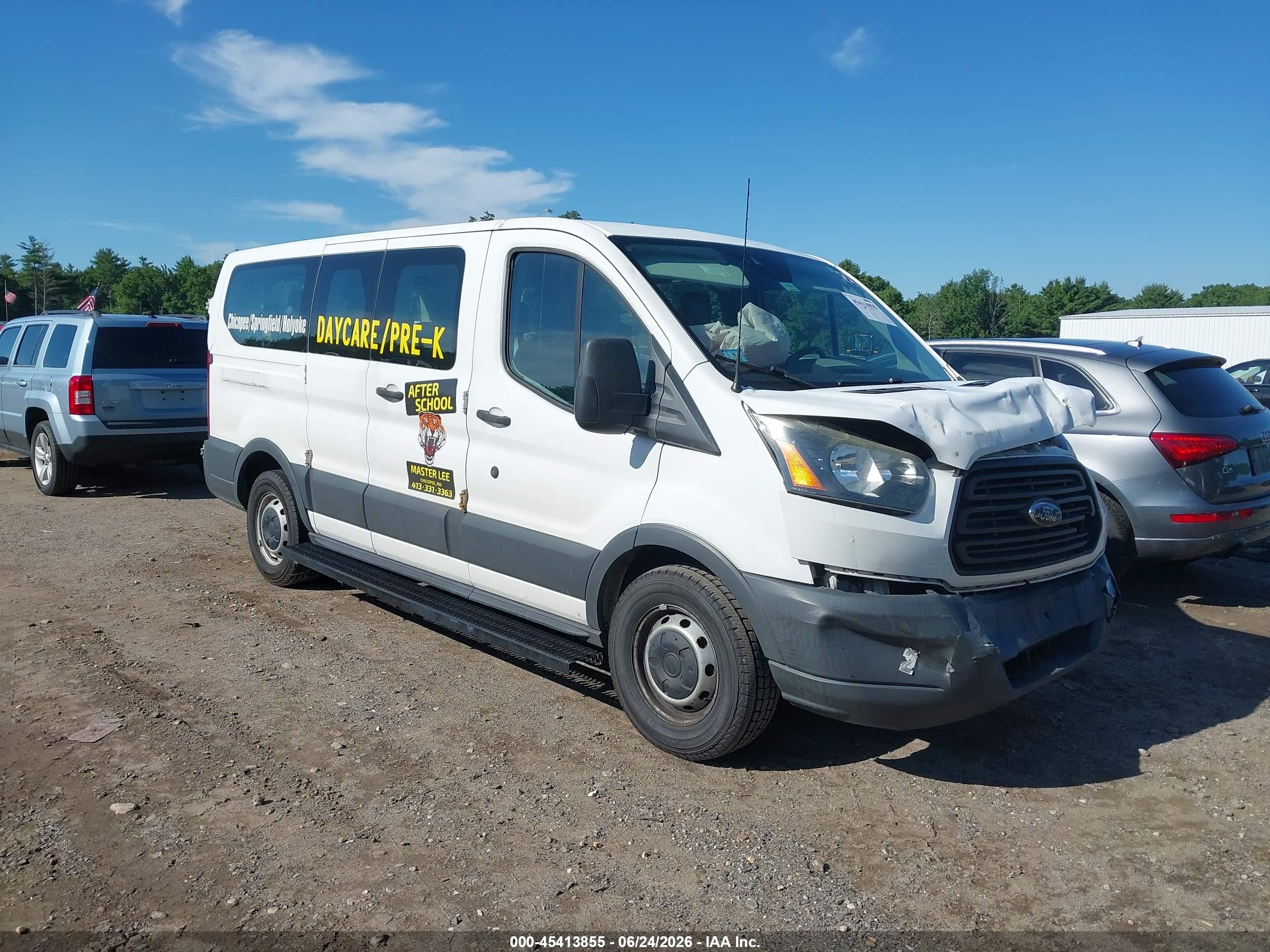 2015 Ford Transit T-150 White vin: 1FMZK1ZM7FKB26605