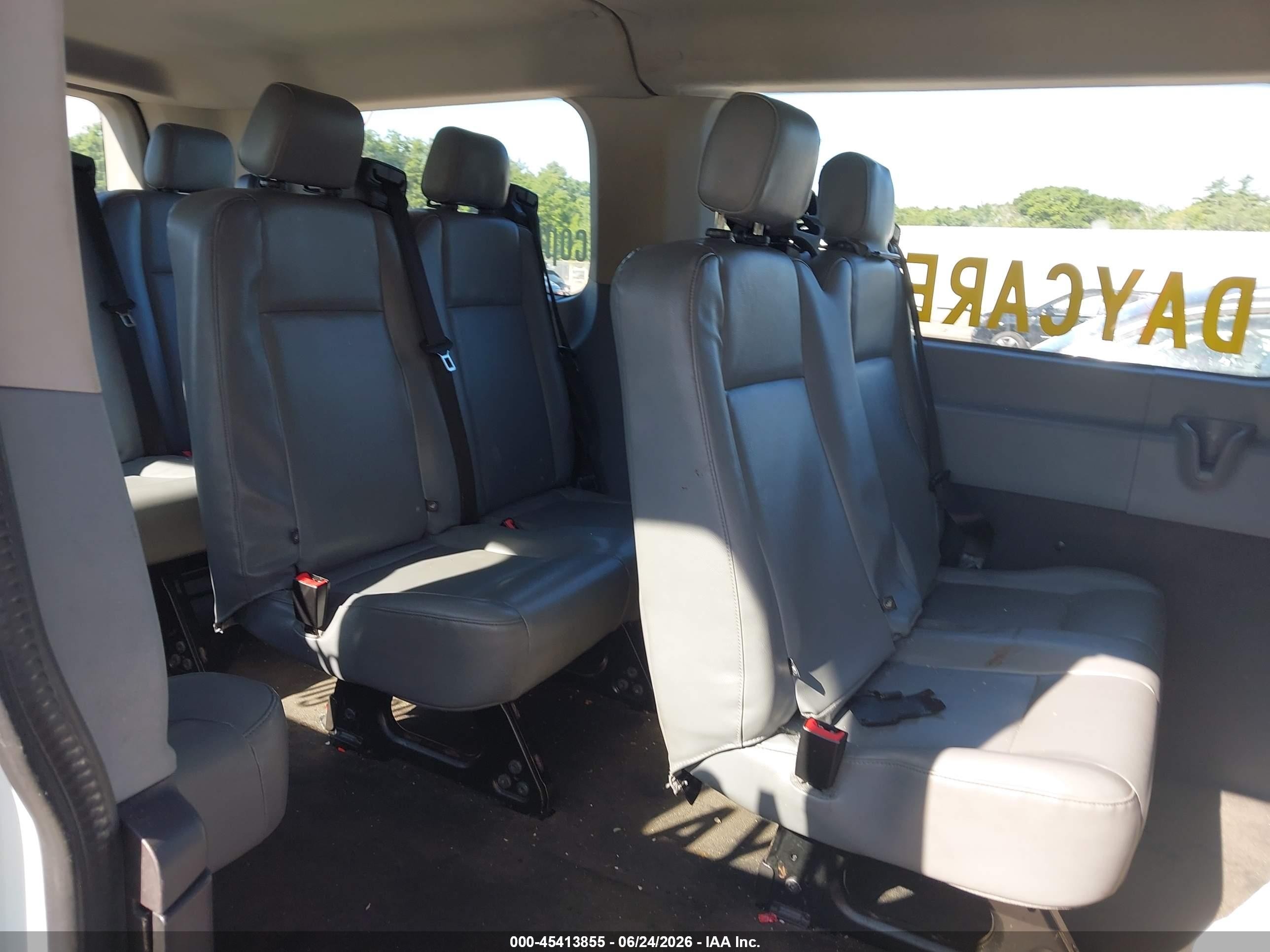 2015 Ford Transit T-150 White vin: 1FMZK1ZM7FKB26605