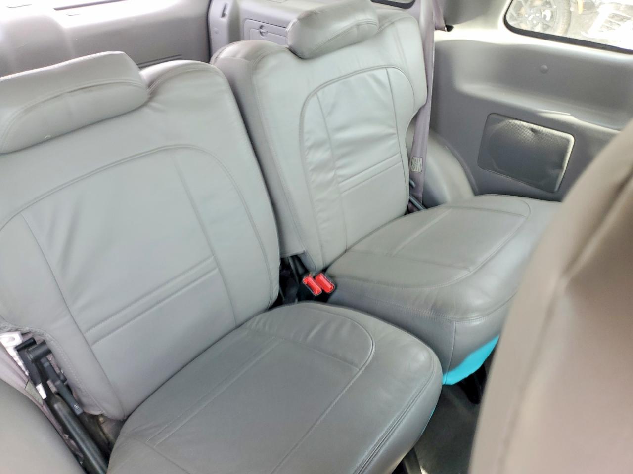 1999 Ford Explorer Black vin: 1FMZU24EXXUC64421