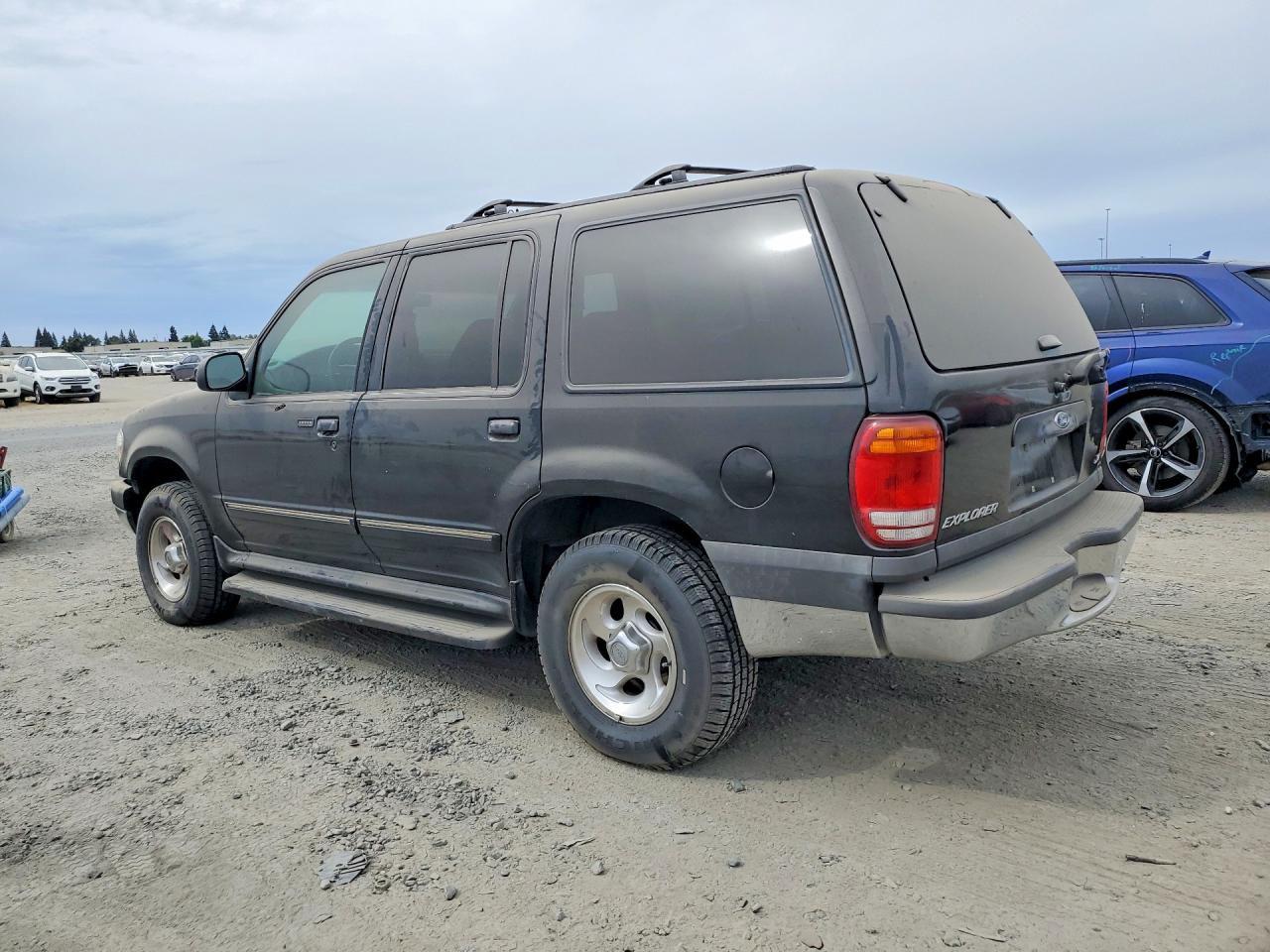 1999 Ford Explorer Xlt Черный vin: 1FMZU32E0XZB82953