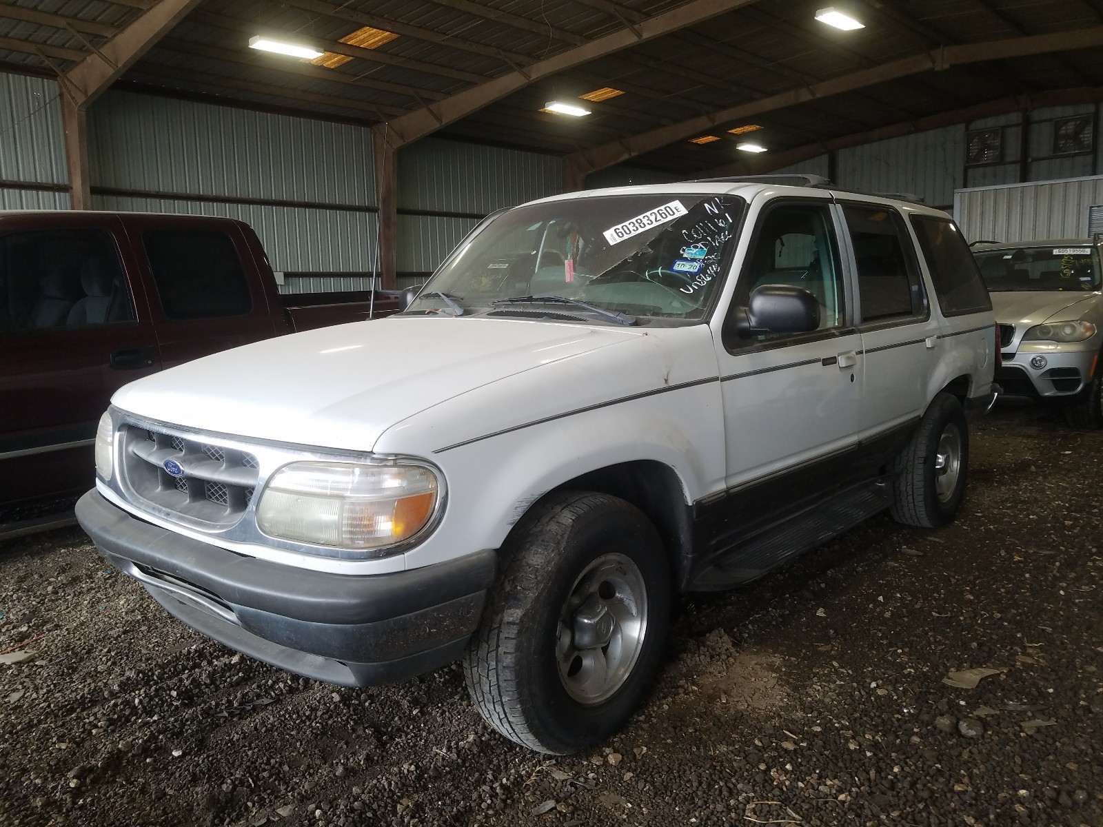 1998 Ford Explorer White vin: 1FMZU32E2WZA28646