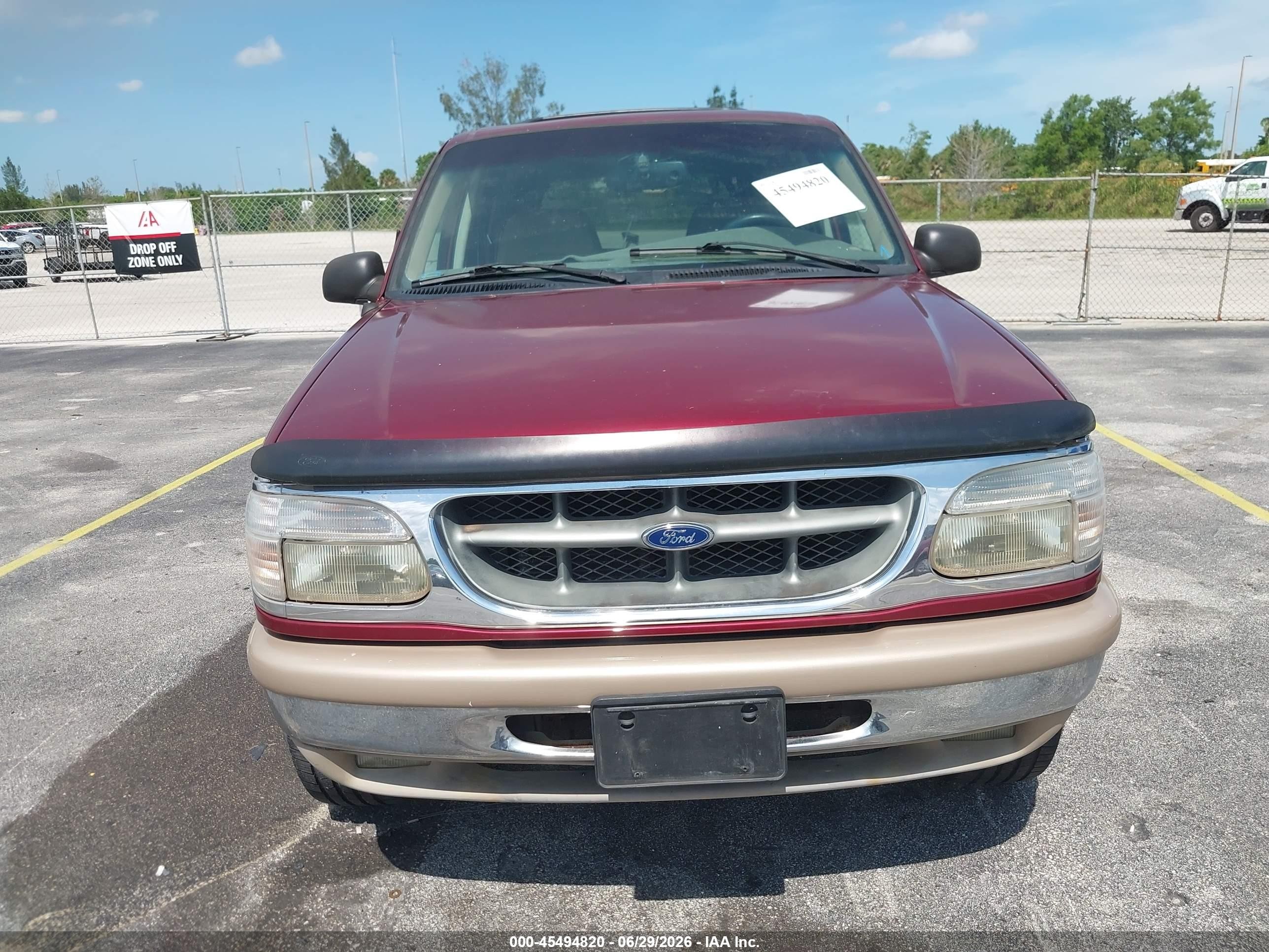 1998 Ford Explorer Eddie Bauer/limited/xl/xlt Red vin: 1FMZU32E2WZC23940