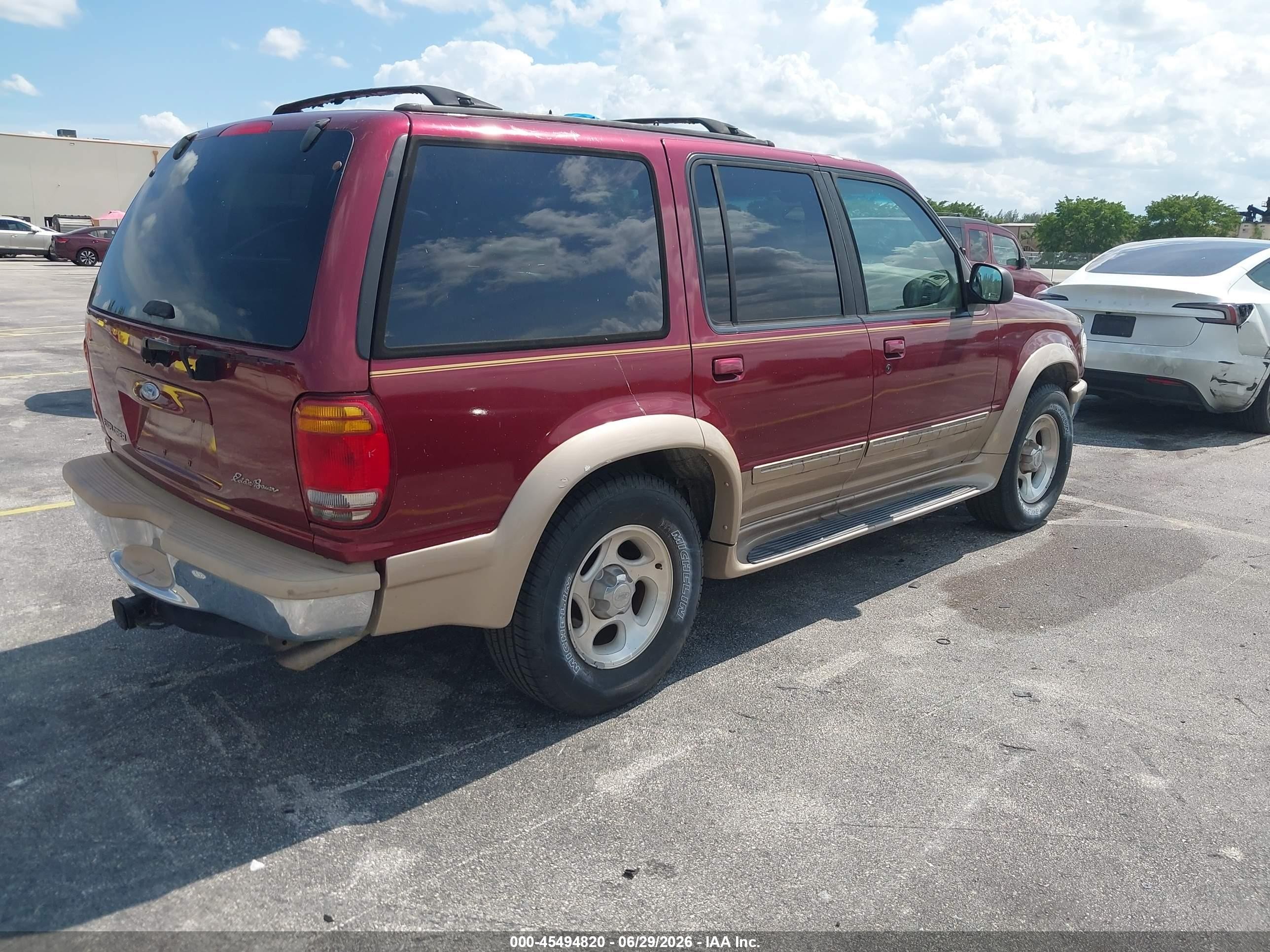 1998 Ford Explorer Eddie Bauer/limited/xl/xlt Red vin: 1FMZU32E2WZC23940
