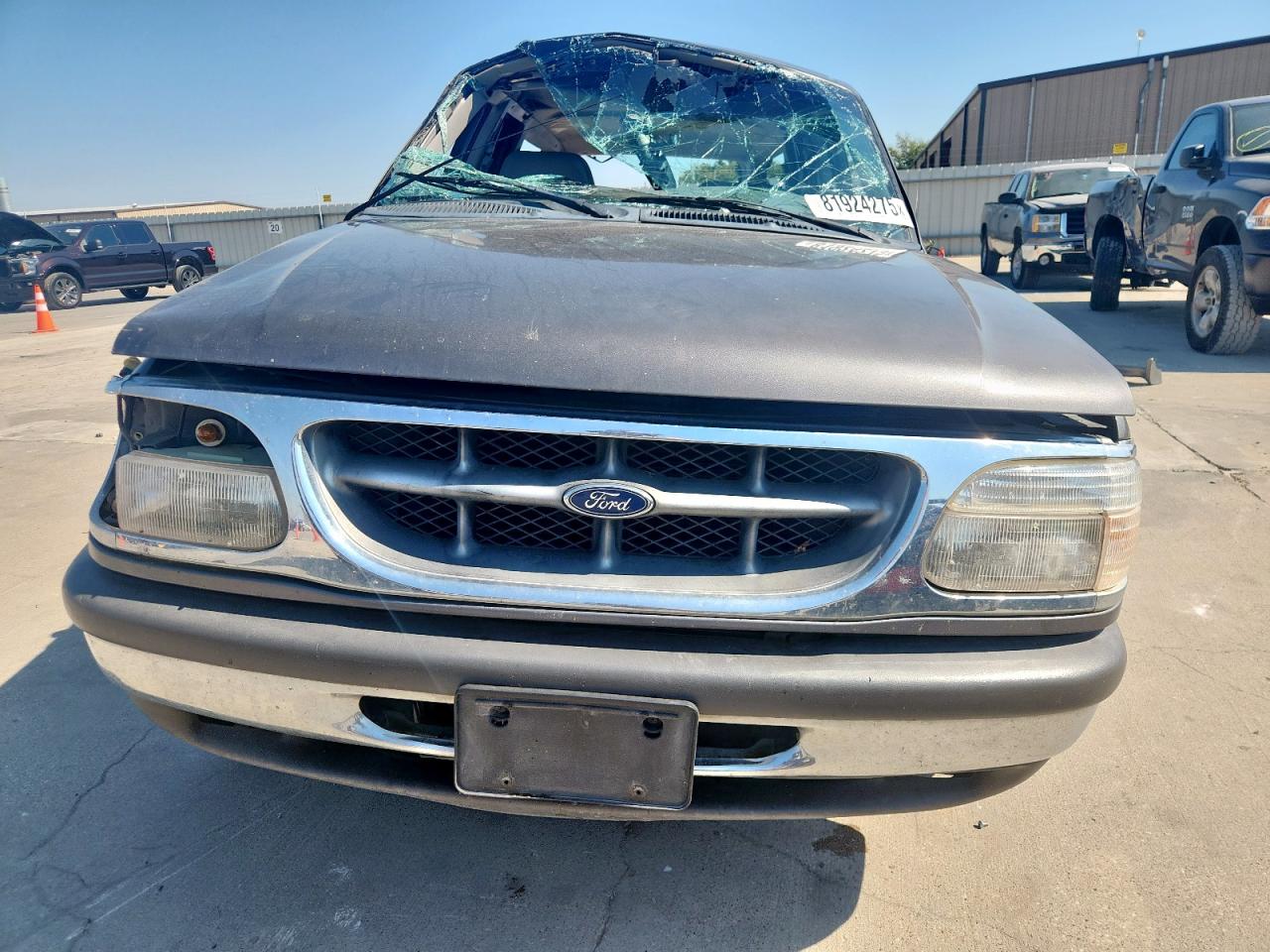 1998 Ford Explorer Gray vin: 1FMZU32E3WZB29520