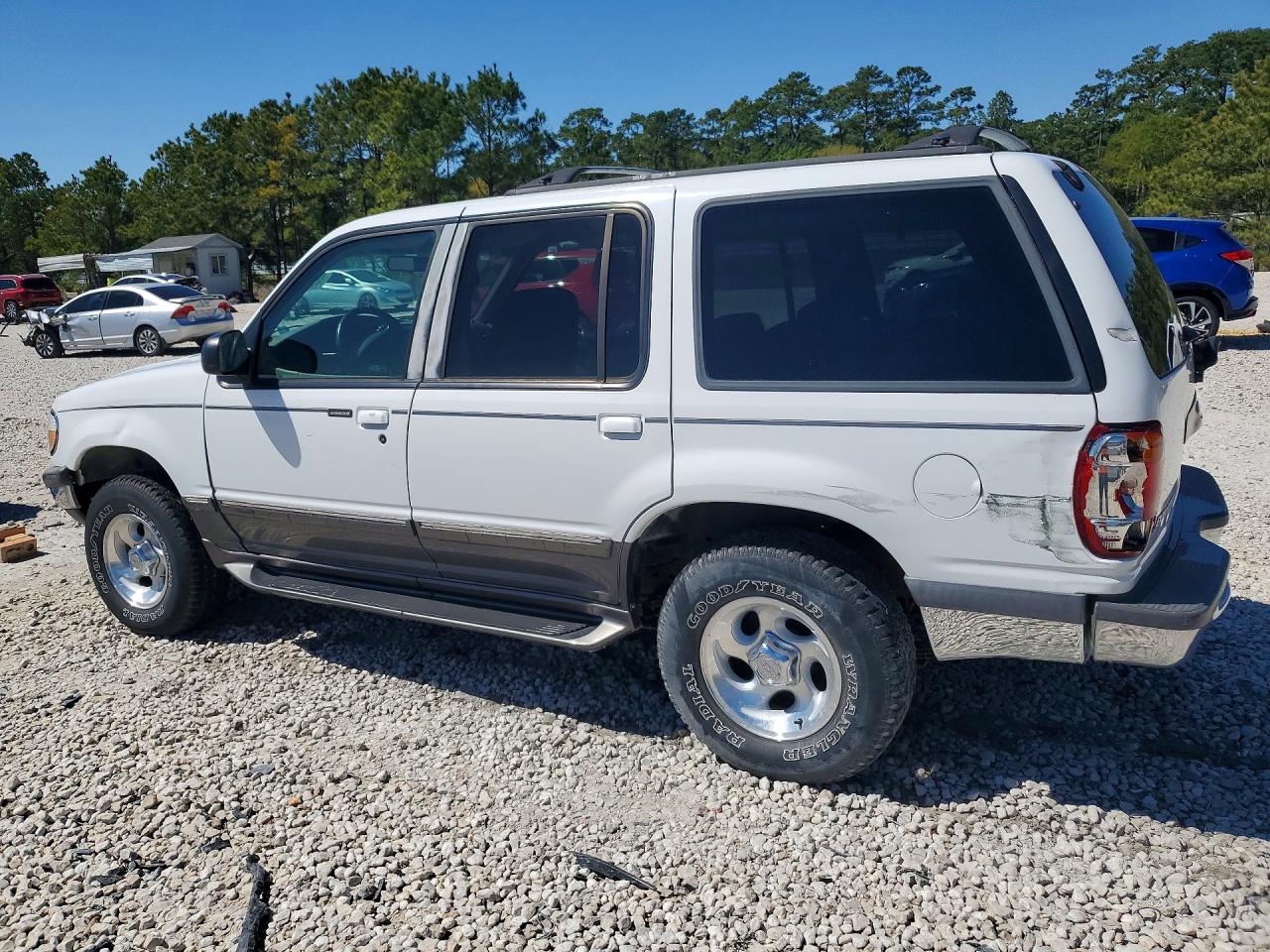 1998 Ford Explorer Белый vin: 1FMZU32E3WZB76868