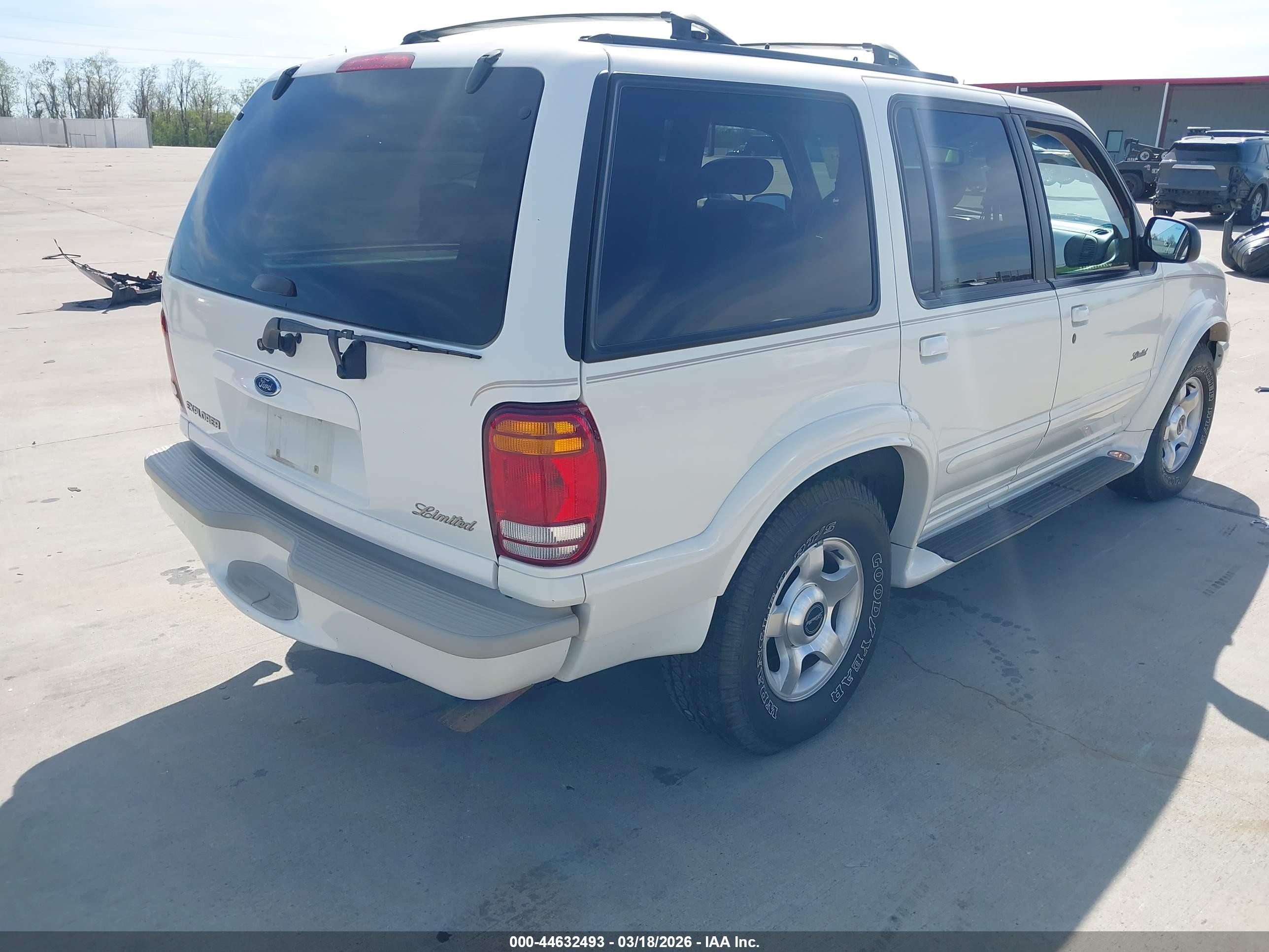1999 Ford Explorer Eddie Bauer/limited Edition/xlt White vin: 1FMZU32E4XZA10330