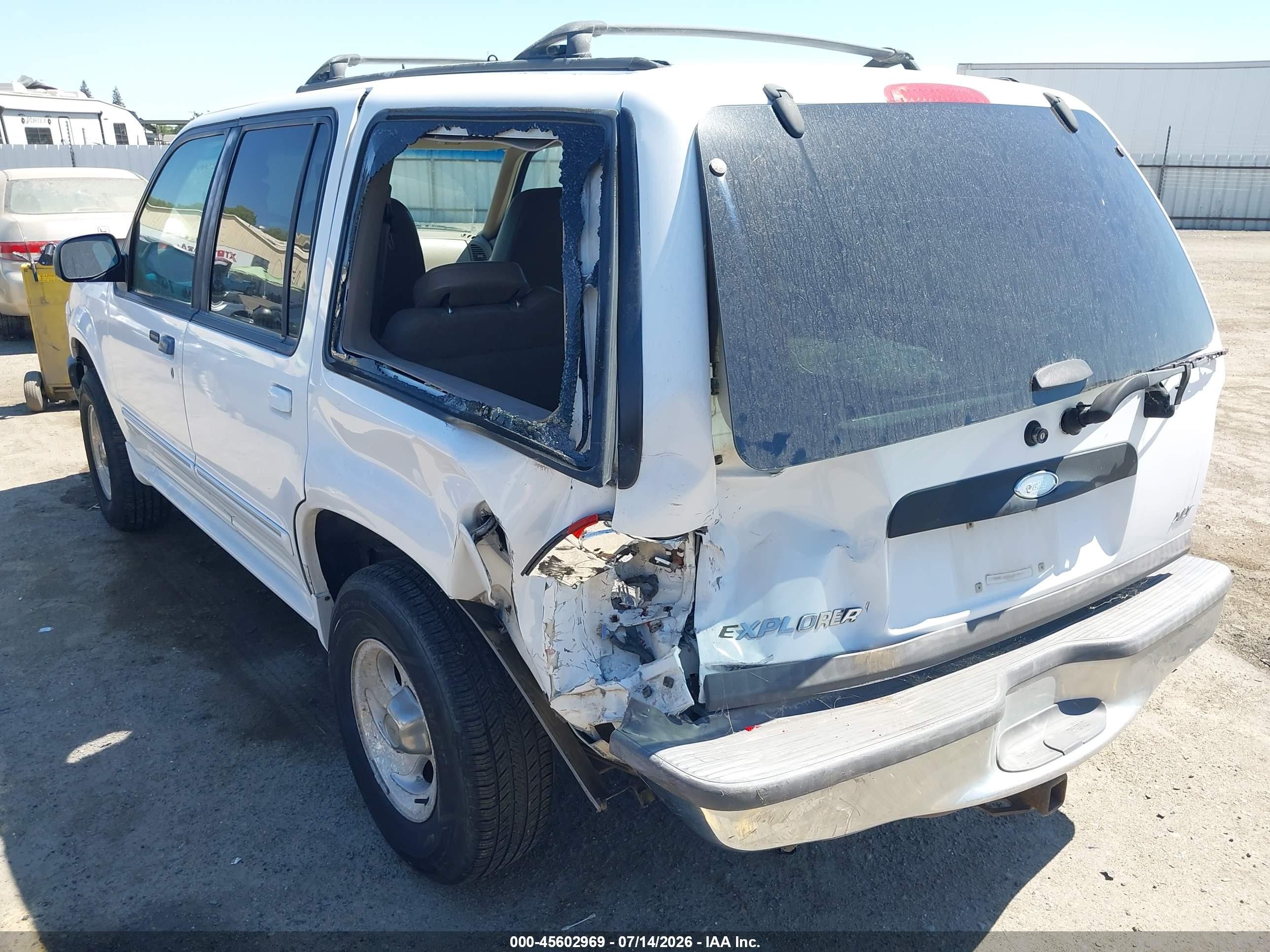 1999 Ford Explorer Eddie Bauer/limited Edition/xlt White vin: 1FMZU32E4XZA83455
