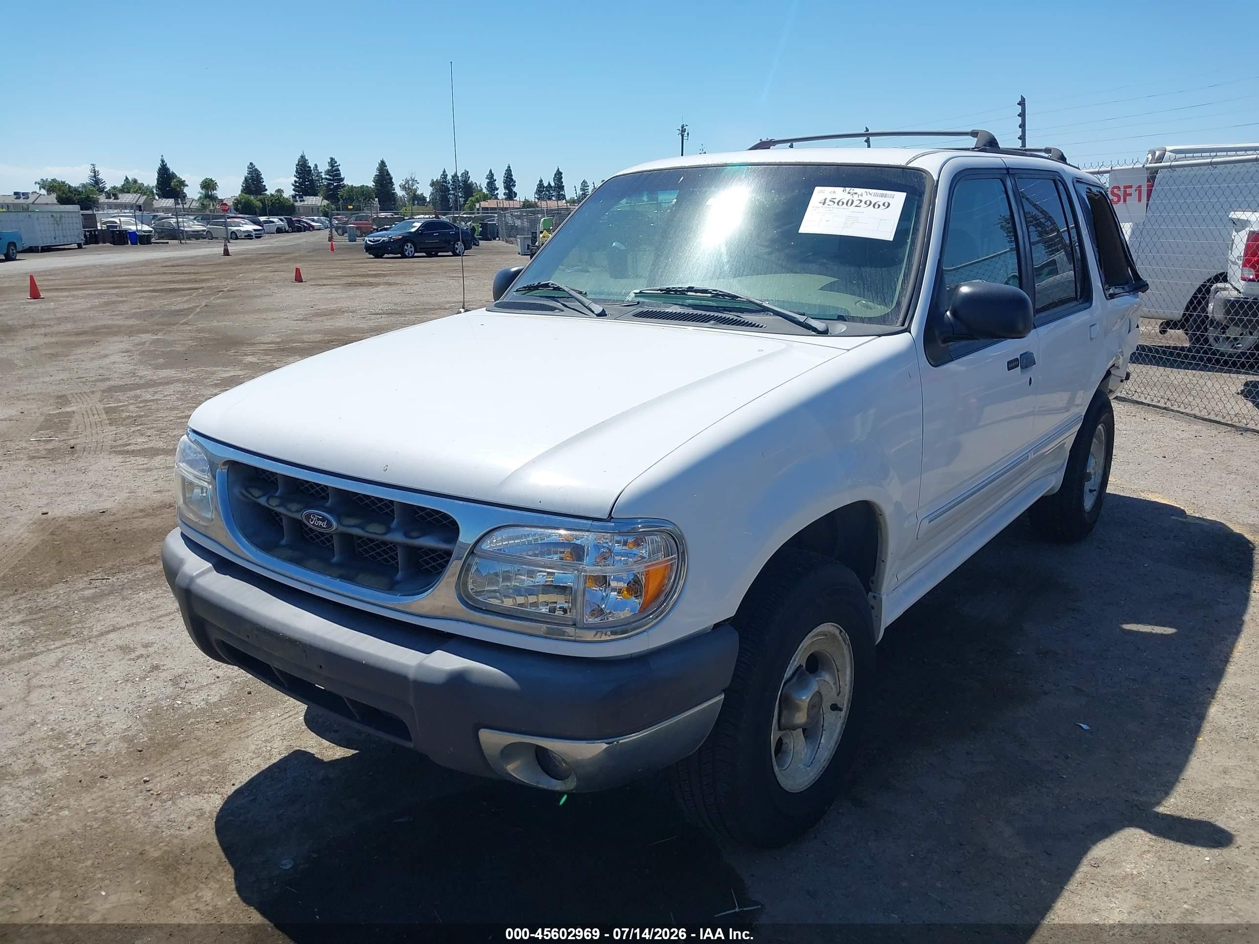 1999 Ford Explorer Eddie Bauer/limited Edition/xlt White vin: 1FMZU32E4XZA83455