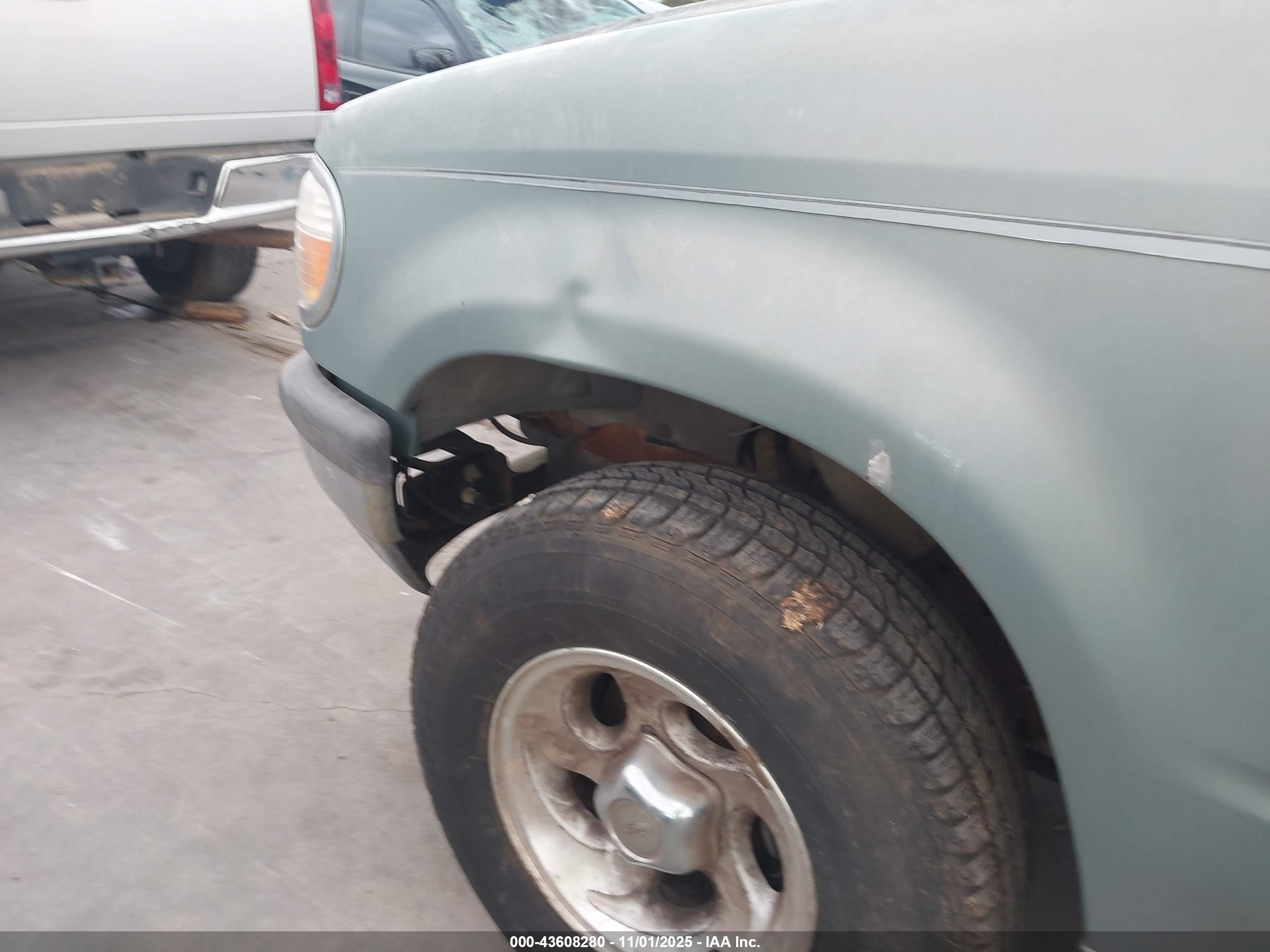 1998 Ford Explorer Eddie Bauer/limited/xl/xlt Green vin: 1FMZU32E5WZB25890
