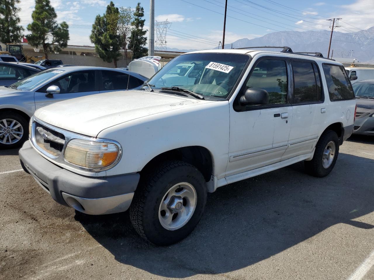 1999 Ford Explorer White vin: 1FMZU32E9XZB36375