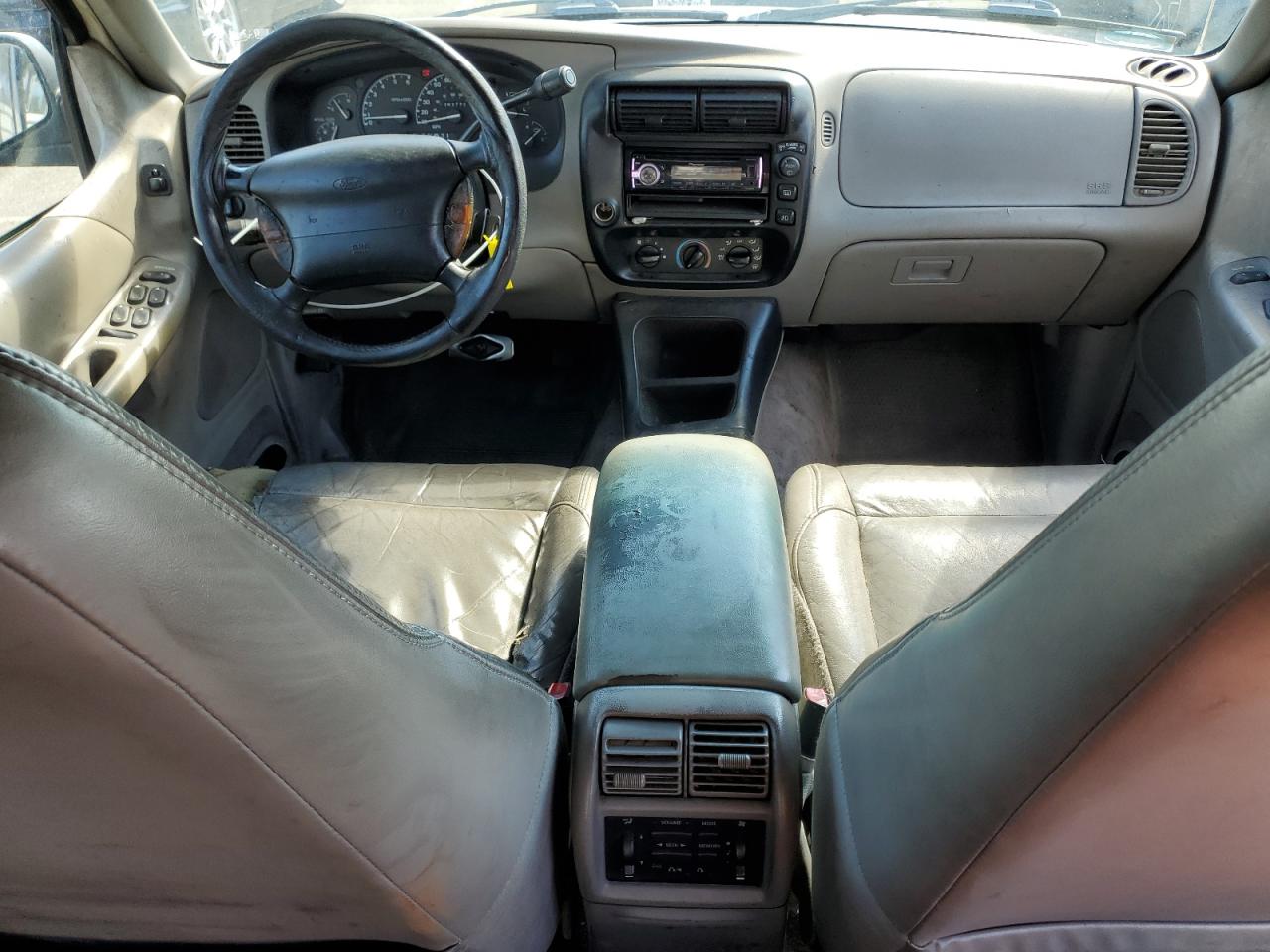 1999 Ford Explorer White vin: 1FMZU32E9XZB36375