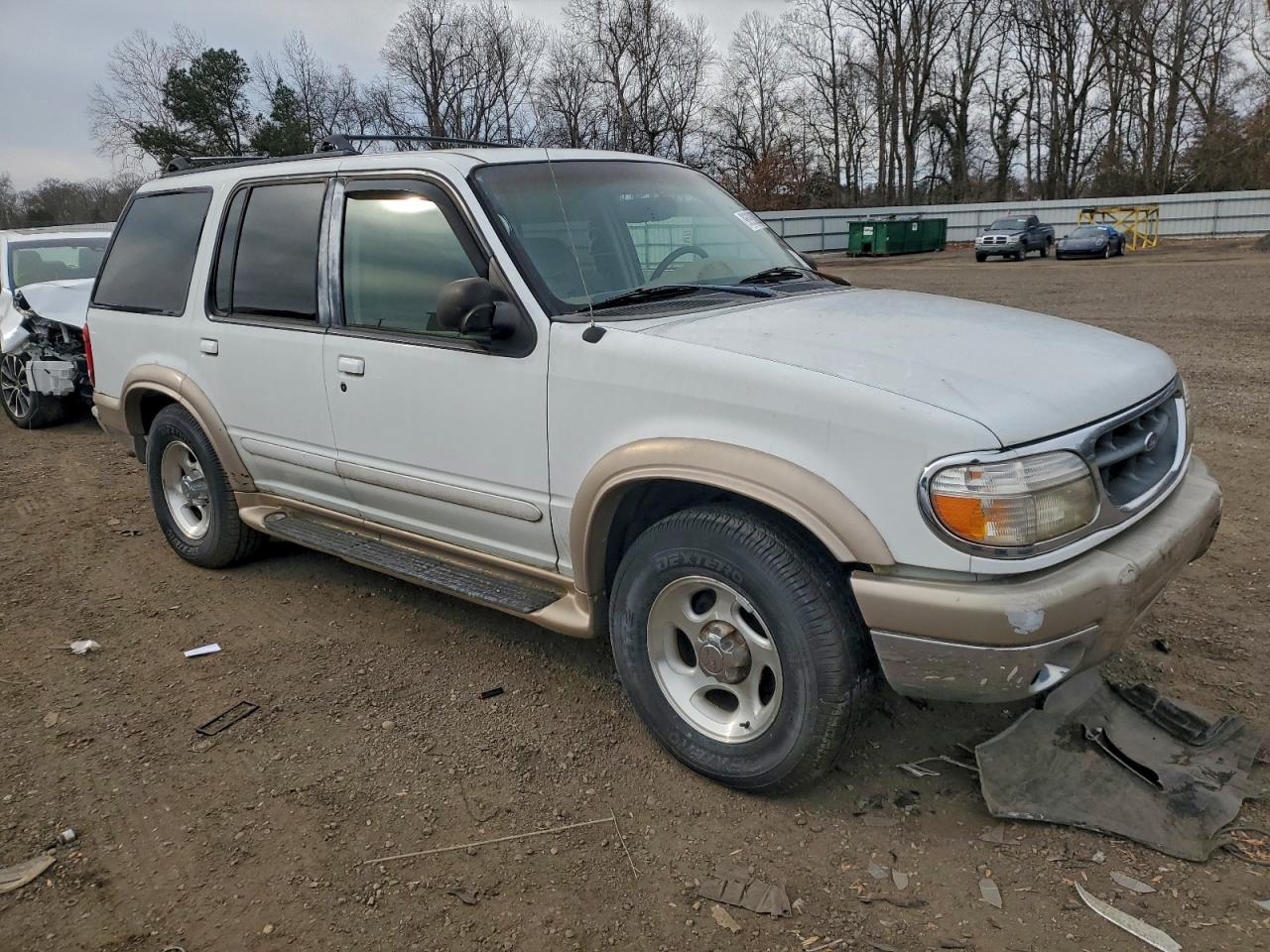 1999 Ford Explorer White vin: 1FMZU32EXXZA20294