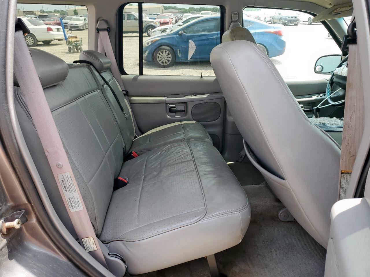 1998 Ford Explorer Серый vin: 1FMZU32X3WZB87743