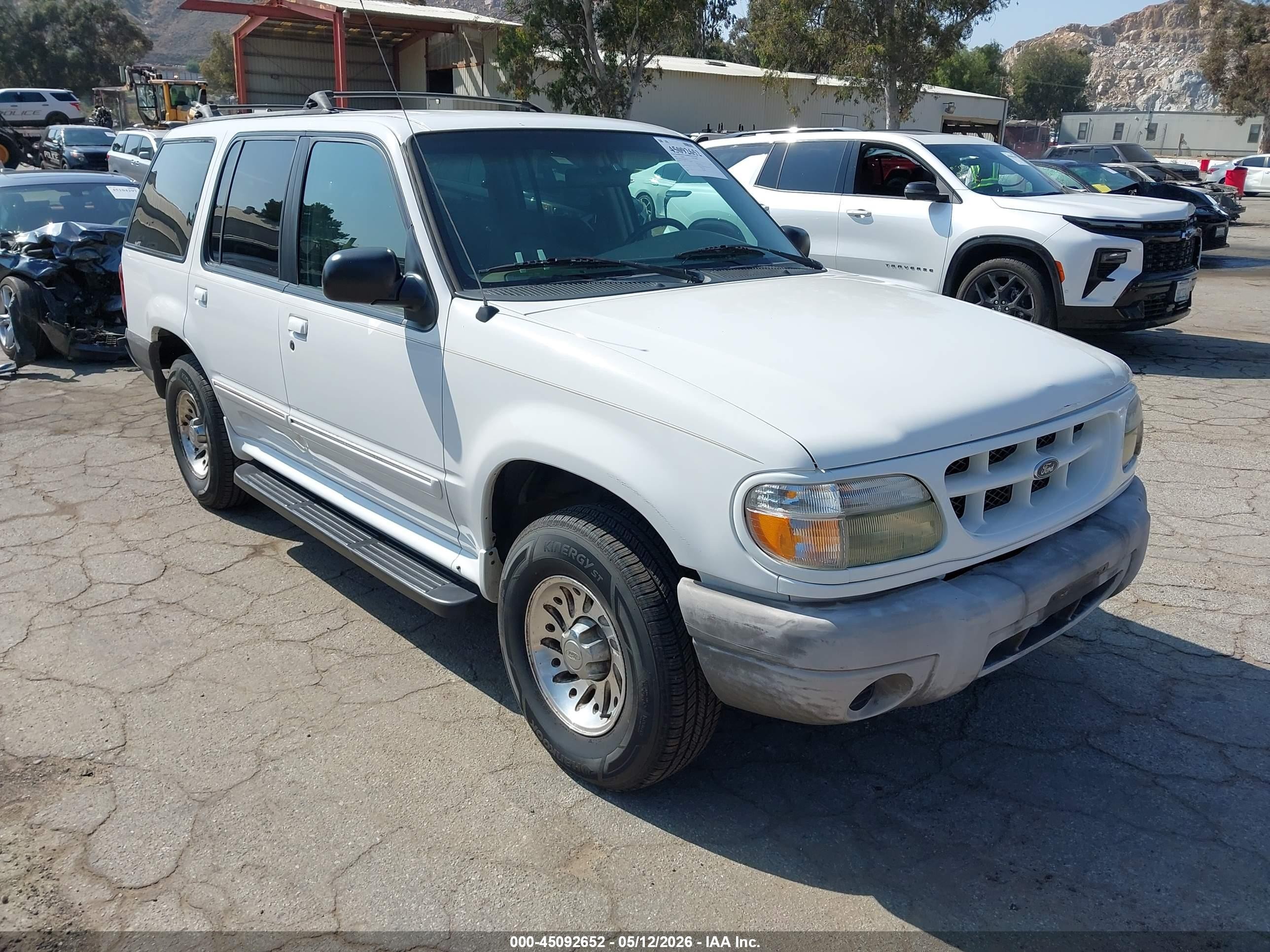 1999 Ford Explorer Xl/xlt White vin: 1FMZU32X3XUB77776