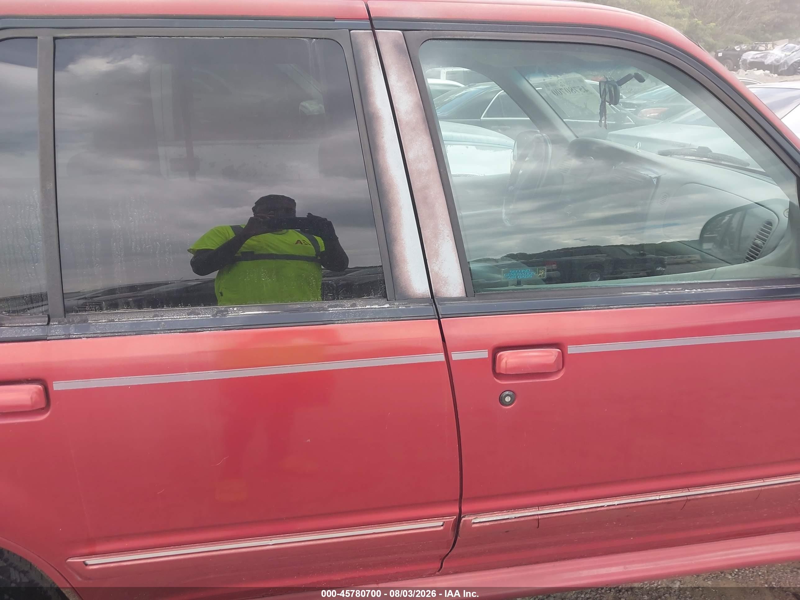 1998 Ford Explorer Eddie Bauer/limited/xl/xlt Red vin: 1FMZU32X6WZB00823