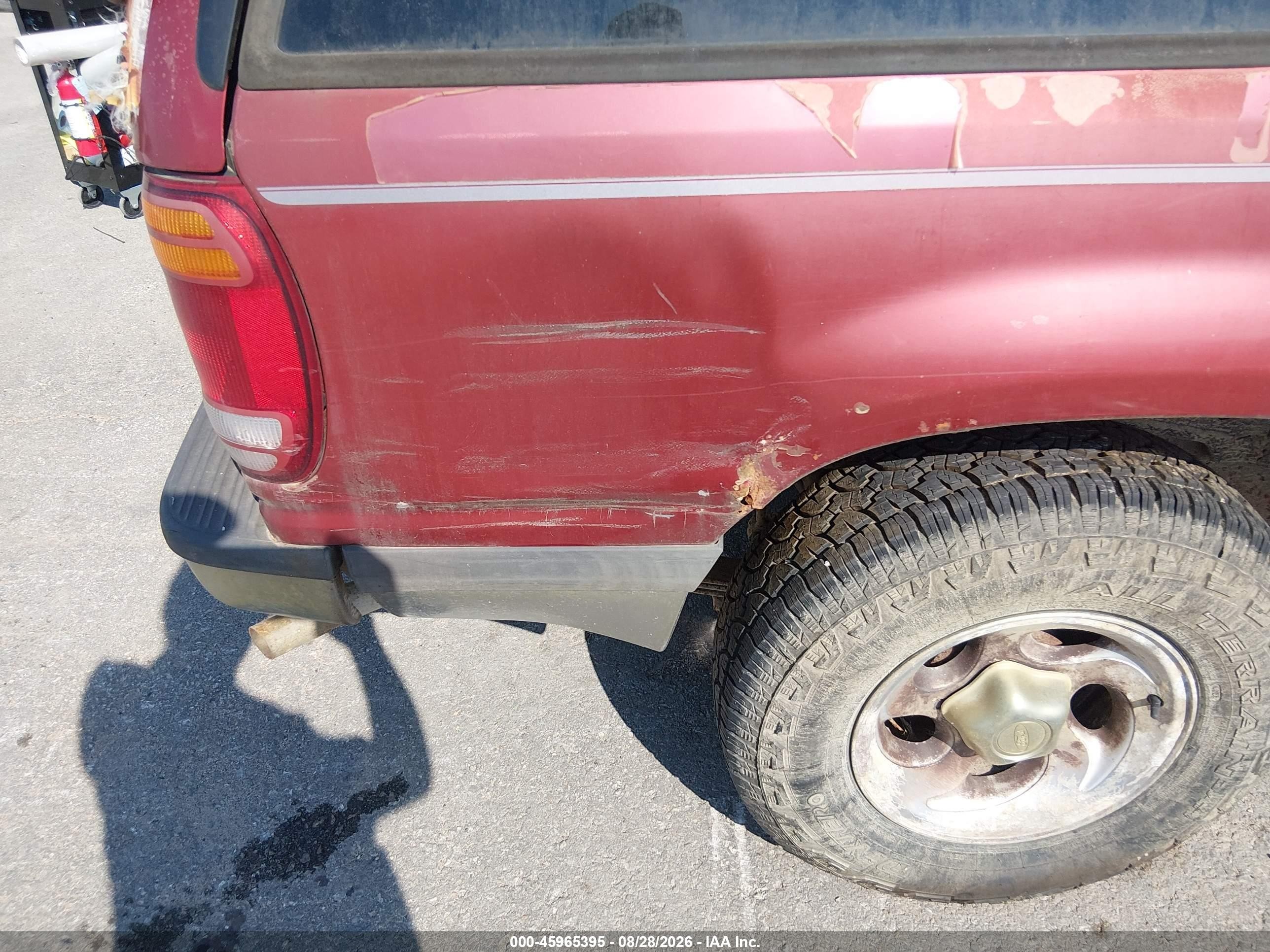 1998 Ford Explorer Eddie Bauer/limited/xl/xlt Red vin: 1FMZU34E2WUB65208