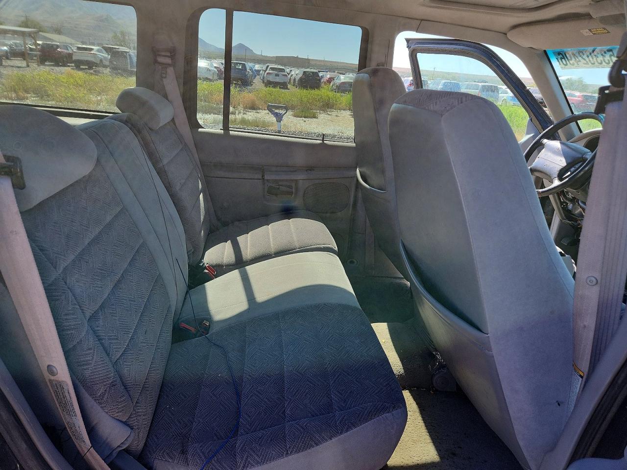 1998 Ford Explorer Black vin: 1FMZU34E2WZB83470