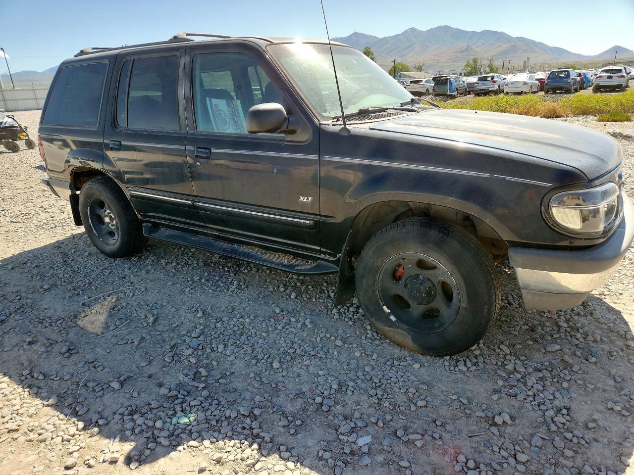 1998 Ford Explorer Black vin: 1FMZU34E2WZB83470
