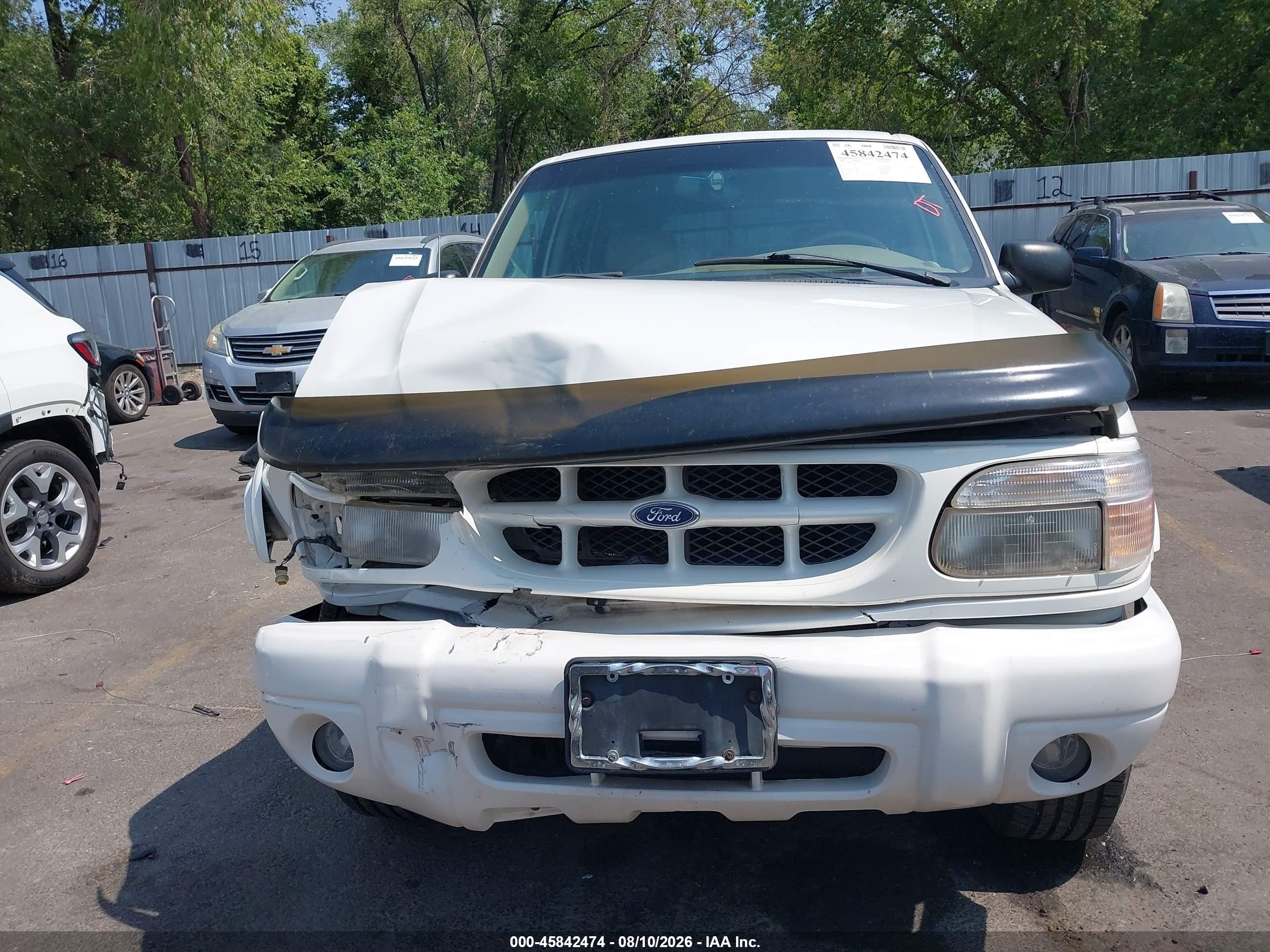 1999 Ford Explorer Eddie Bauer/limited/xlt White vin: 1FMZU34E2XZB21214