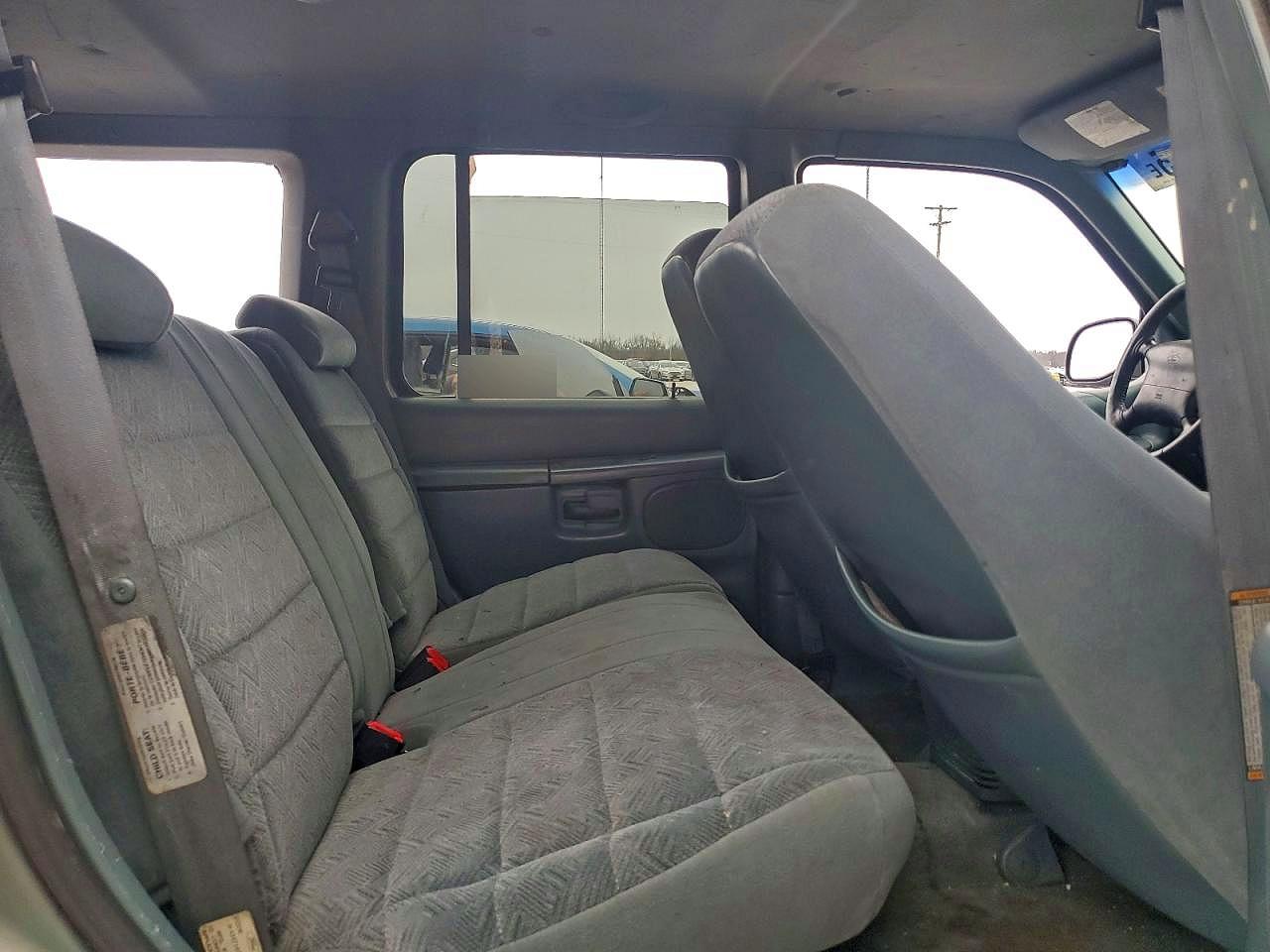 1998 Ford Explorer Зеленый vin: 1FMZU34E5WZB61902