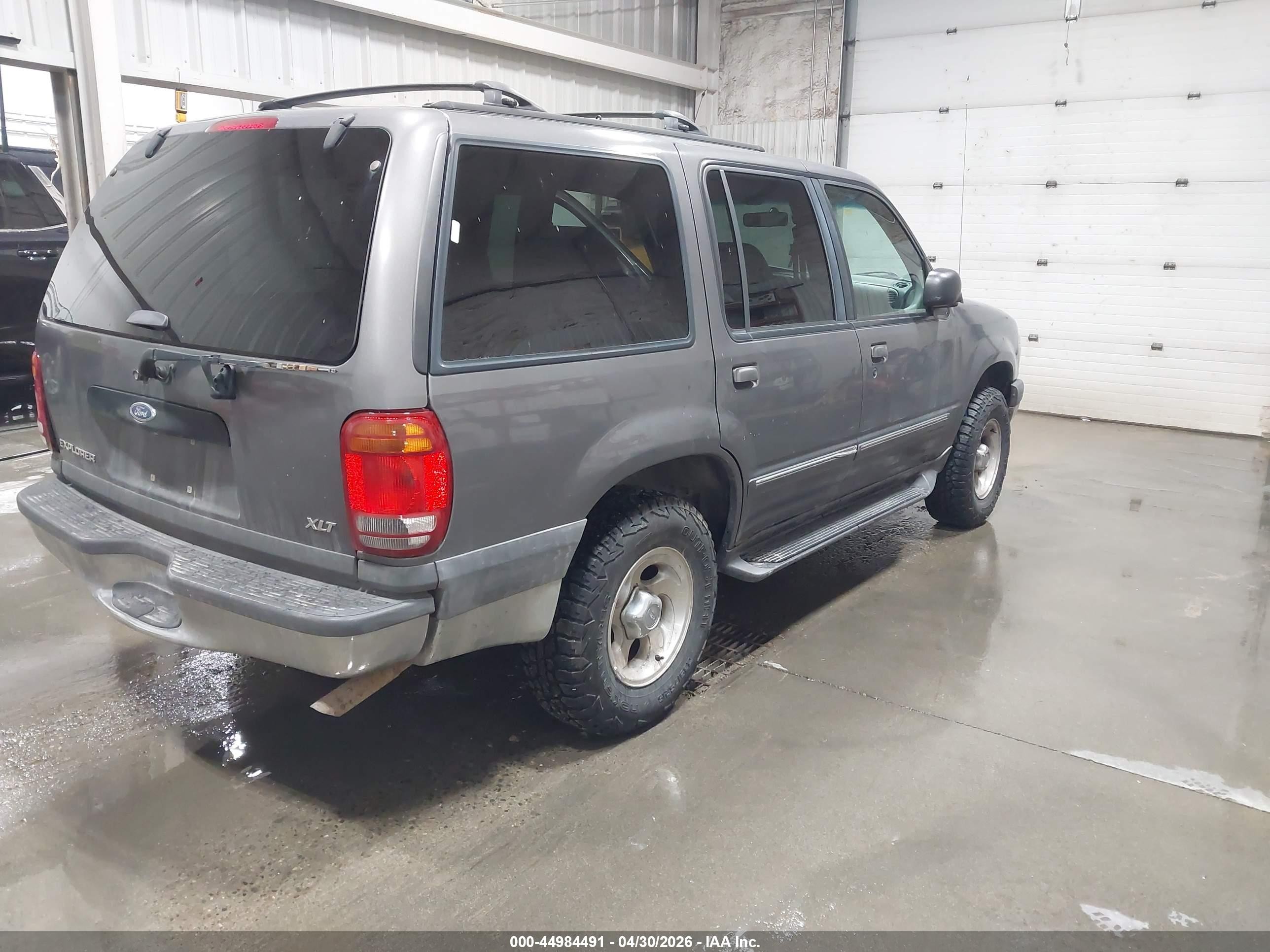 1999 Ford Explorer Eddie Bauer/limited/xlt Gray vin: 1FMZU34E5XZB18582