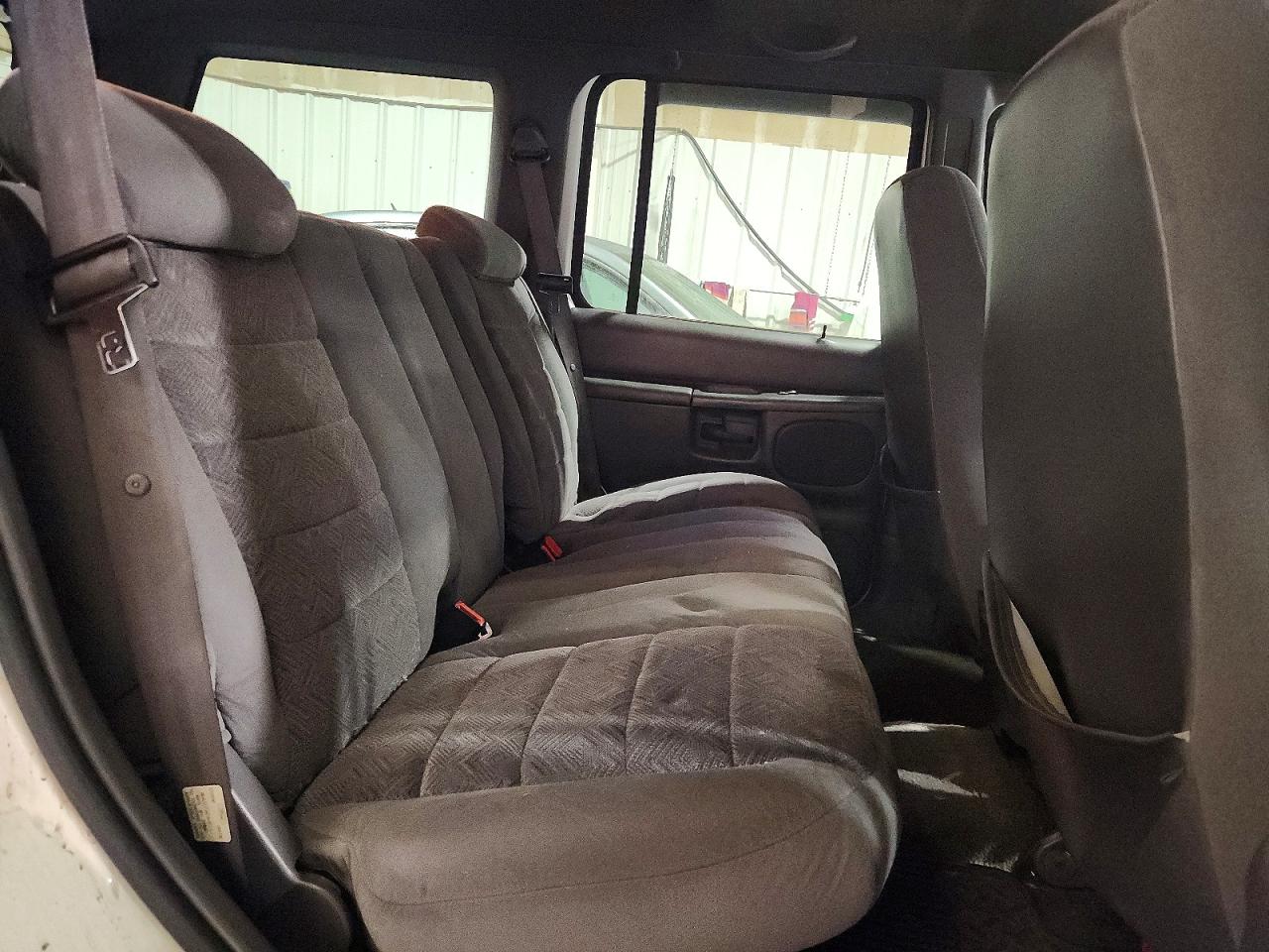 1999 Ford Explorer White vin: 1FMZU34E6XZB30479