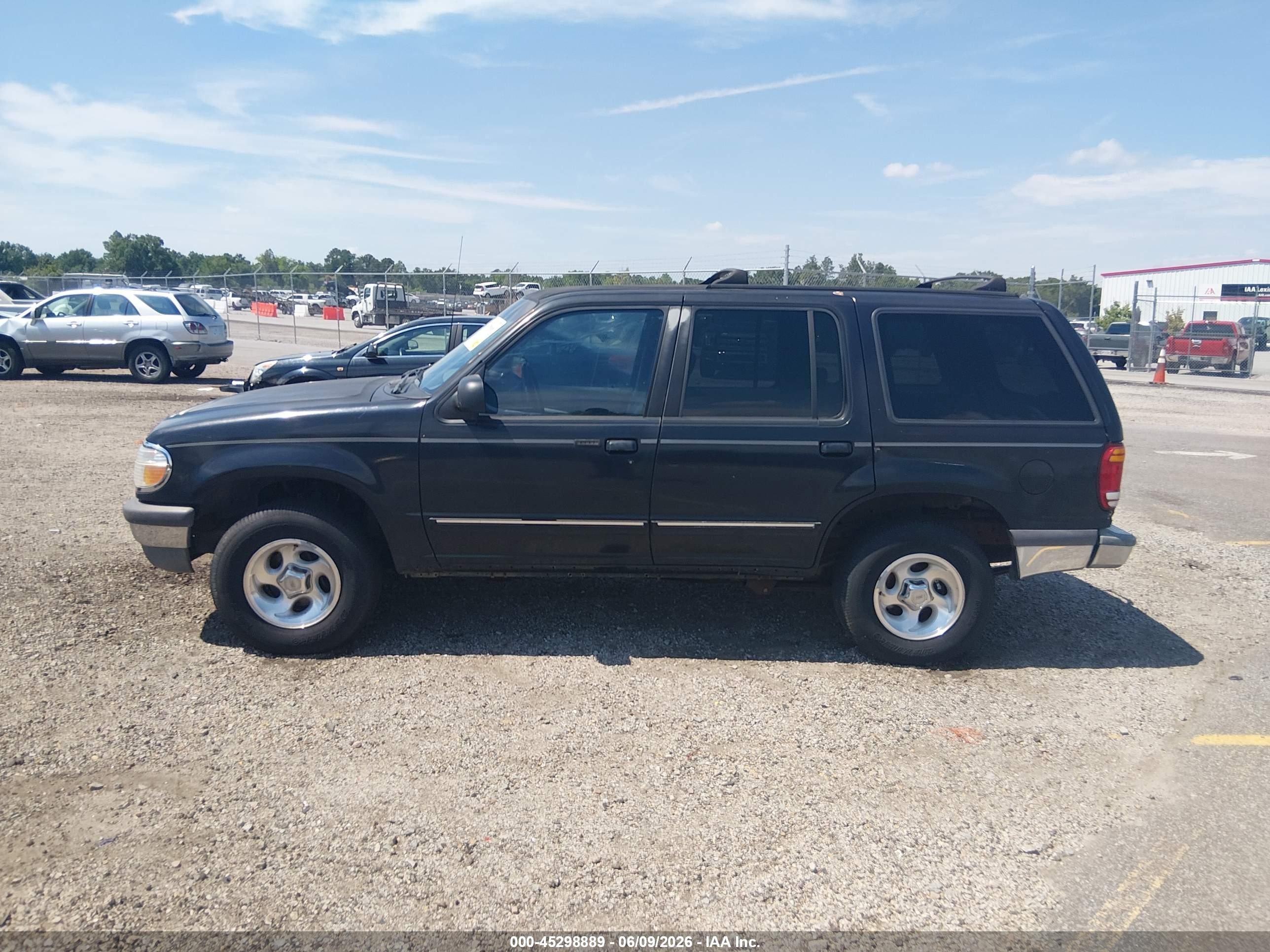 1998 Ford Explorer Eddie Bauer/limited/xl/xlt Black vin: 1FMZU34E8WZB59982
