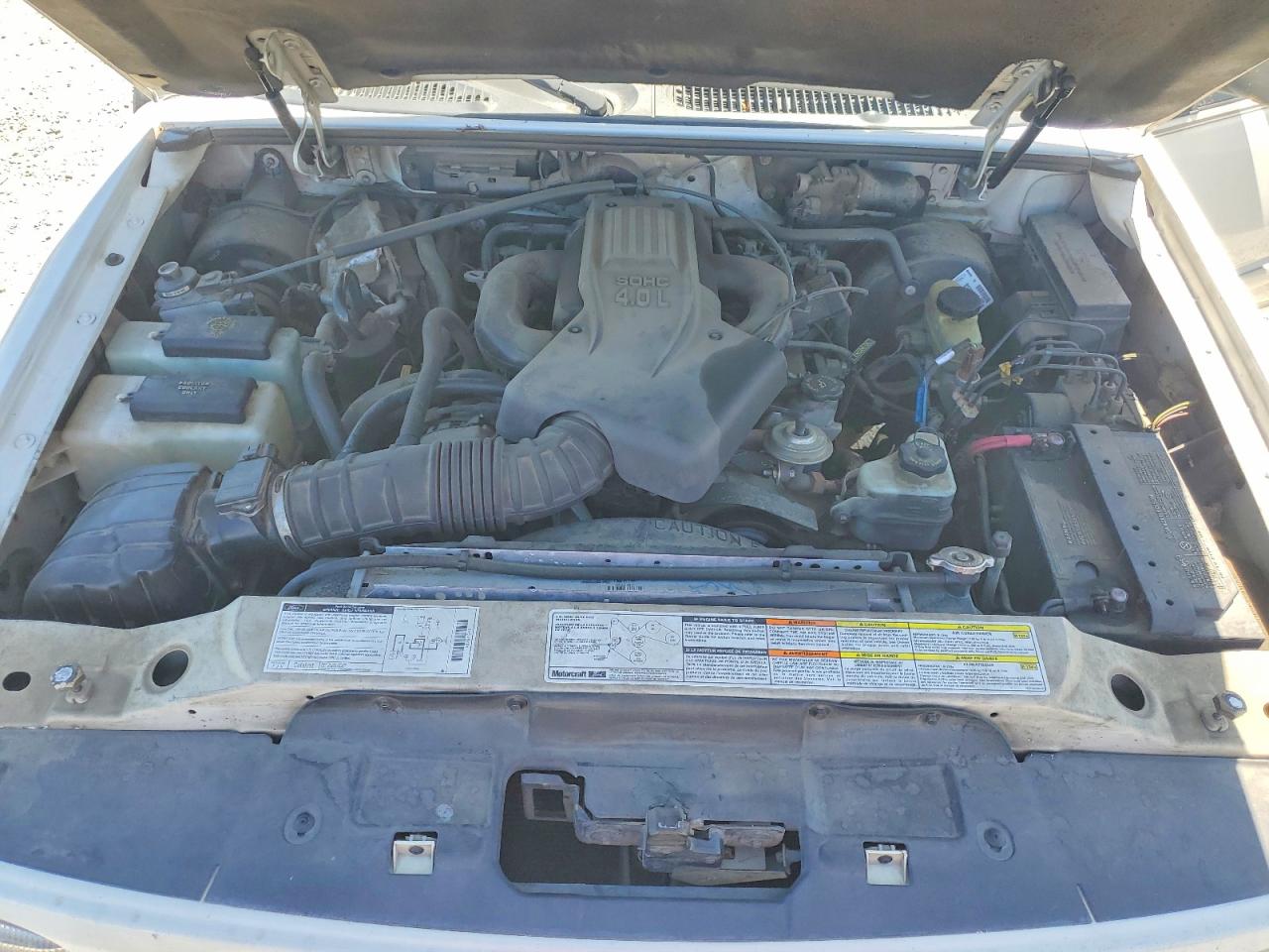 1999 Ford Explorer White vin: 1FMZU34E8XZB47753