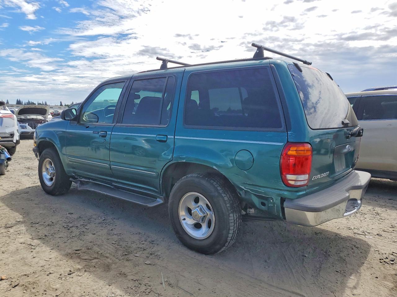 1998 Ford Explorer Зеленый vin: 1FMZU34E9WZC25150