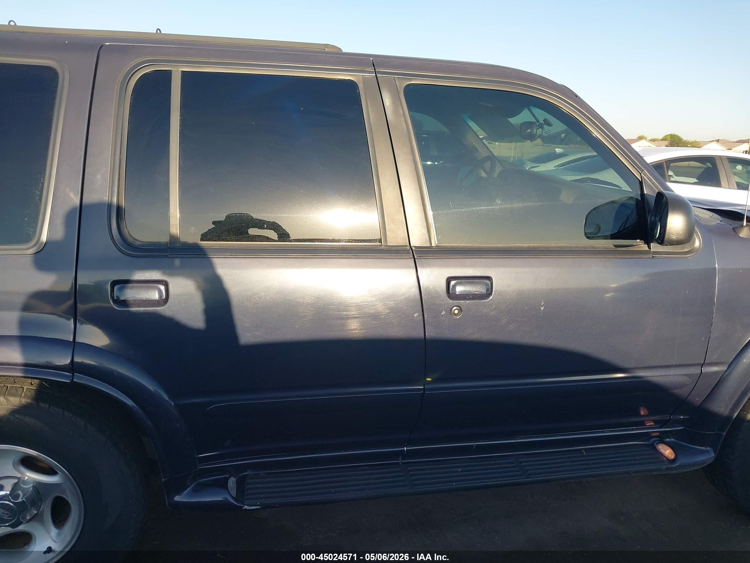1999 Ford Explorer Eddie Bauer/limited/xlt Blue vin: 1FMZU34E9XZA02530