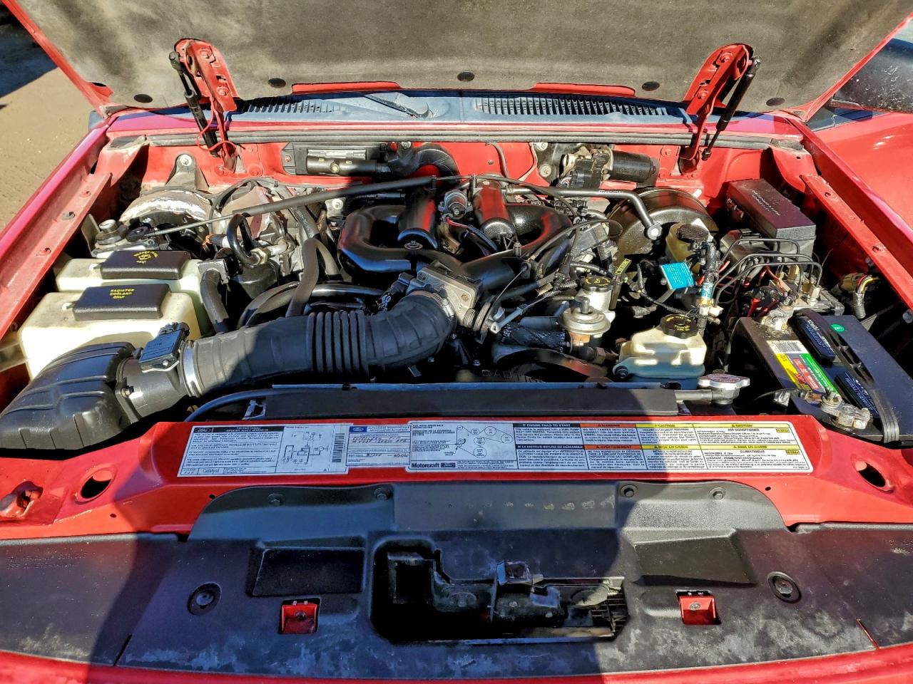 1999 Ford Explorer Red vin: 1FMZU34E9XZB22246