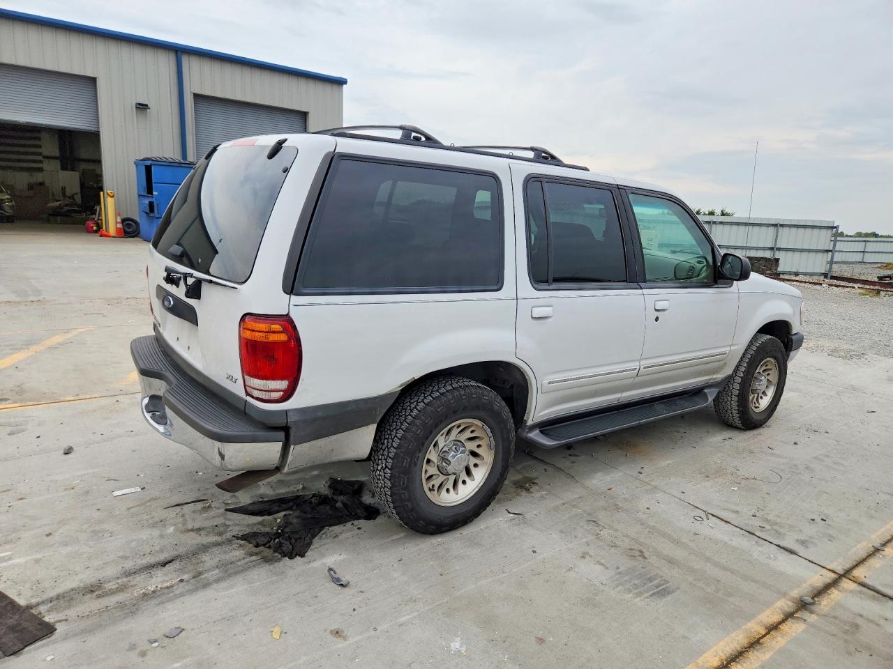 1999 Ford Explorer White vin: 1FMZU34E9XZB97643